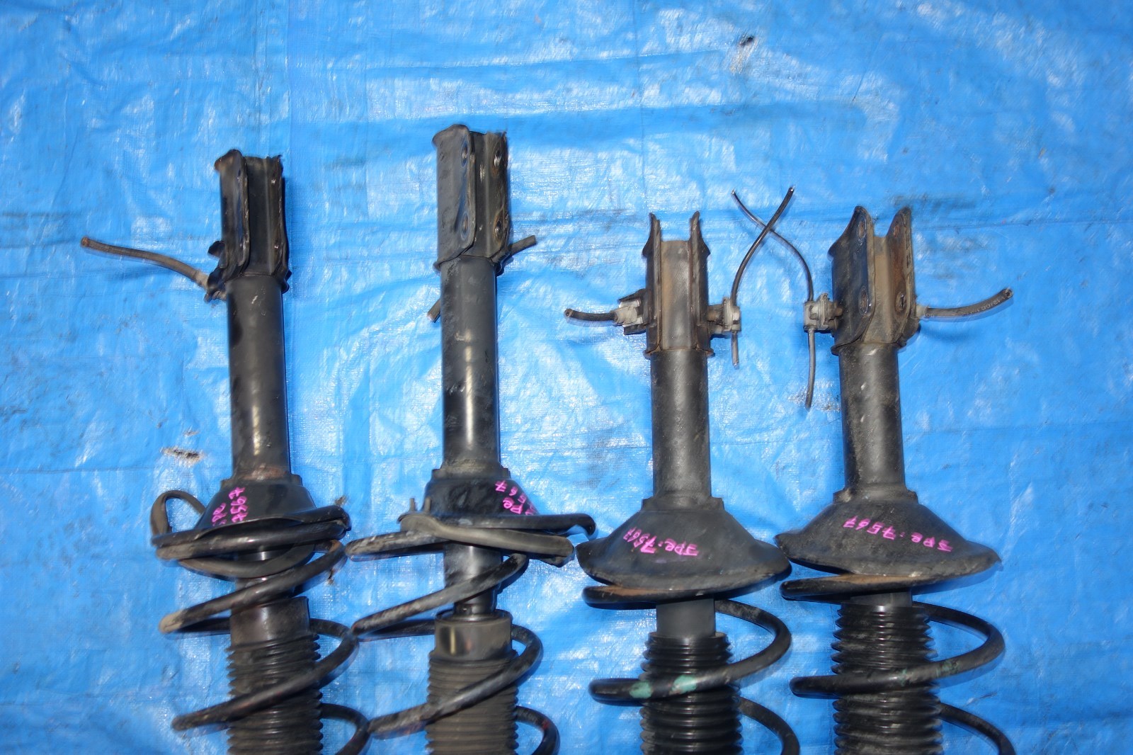 JDM Subaru Forester KYB Shocks Coil Springs Struts Suspension Assembly 1998-2002