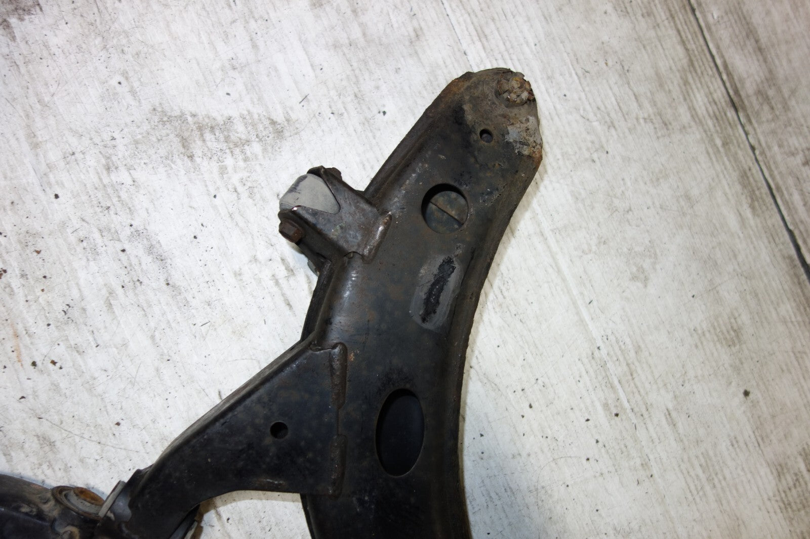 JDM 1993-2001 SUBARU IMPREZA WRX GC8 OEM FRONT LOWER CONTROL ARM SUSPENSION