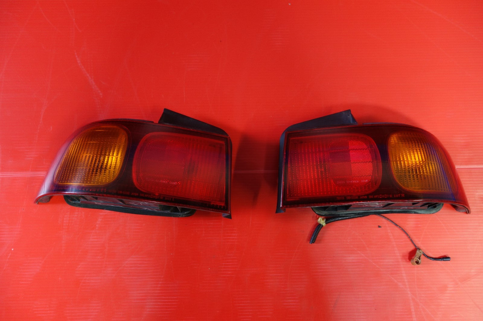 JDM Acura Integra GS LS OEM Outer Tail Lights Lamps LH & RH 4 Door DB8 1994-2001
