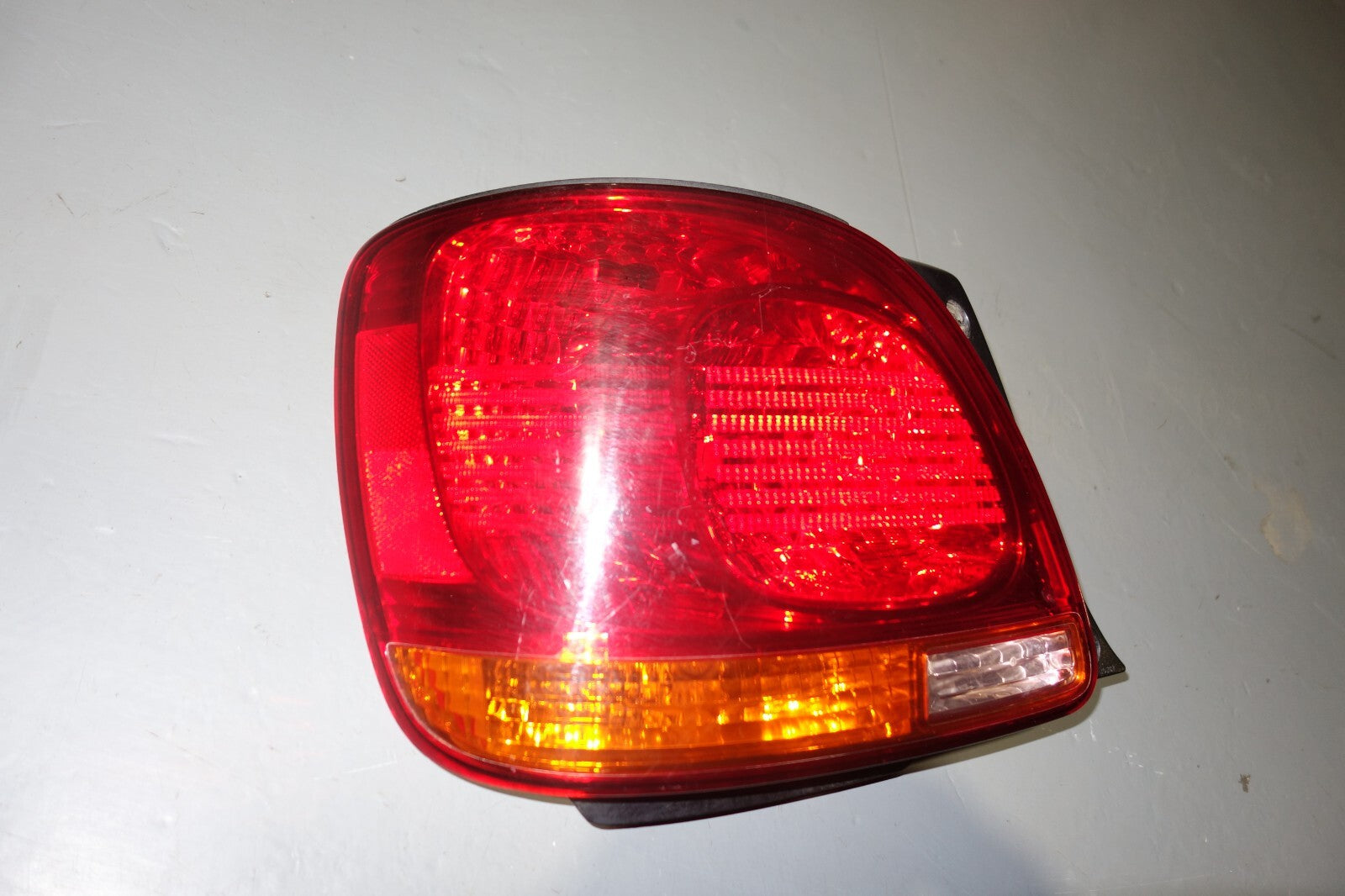 JDM 98-05 TOYOTA ARISTO TAIL LIGHT LEFT SIDE LEXUS GS300  GS400 GS430 TAIL LIGHT