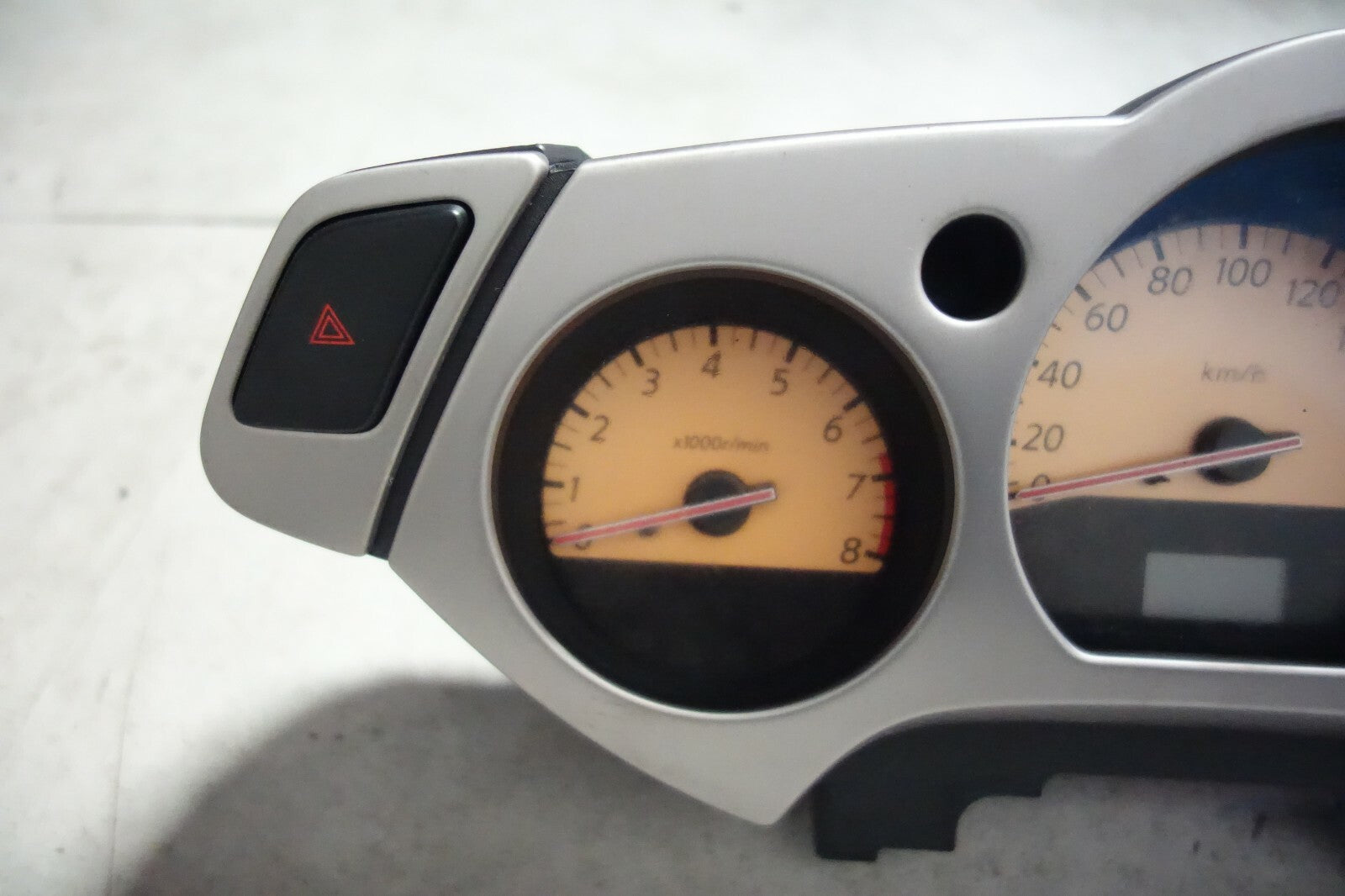 JDM 2003-2007 NISSAN MURANO 3.5L AUTOMATIC GAUGE CLUSTER  SPEEDOMETER KM/H