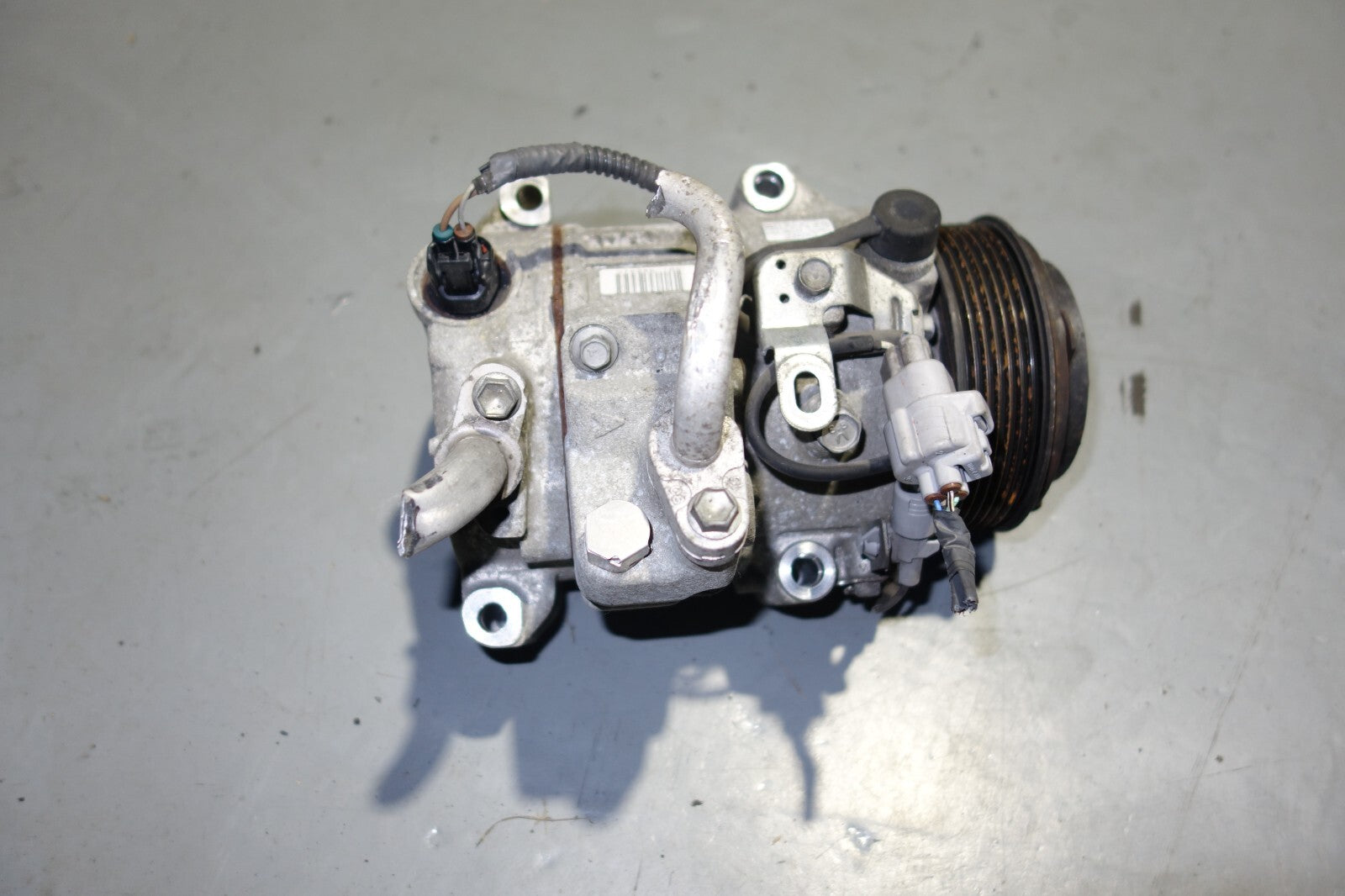 JDM TOYOTA /LEXUS 2GR FE V6 3.5L USED  AC COMPRESSOR OEM 447260-1151