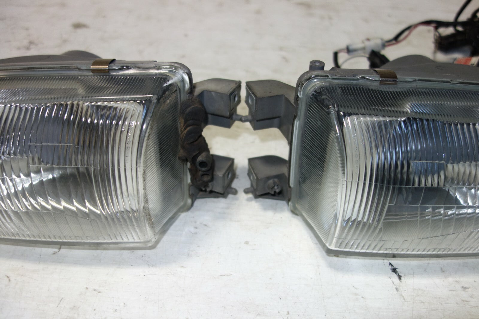 JDM SUBARU GENUINE IMPREZA WRX STi GC8 GF8 HEAD LIGHTS OEM VERSION 3 4 LAMPS