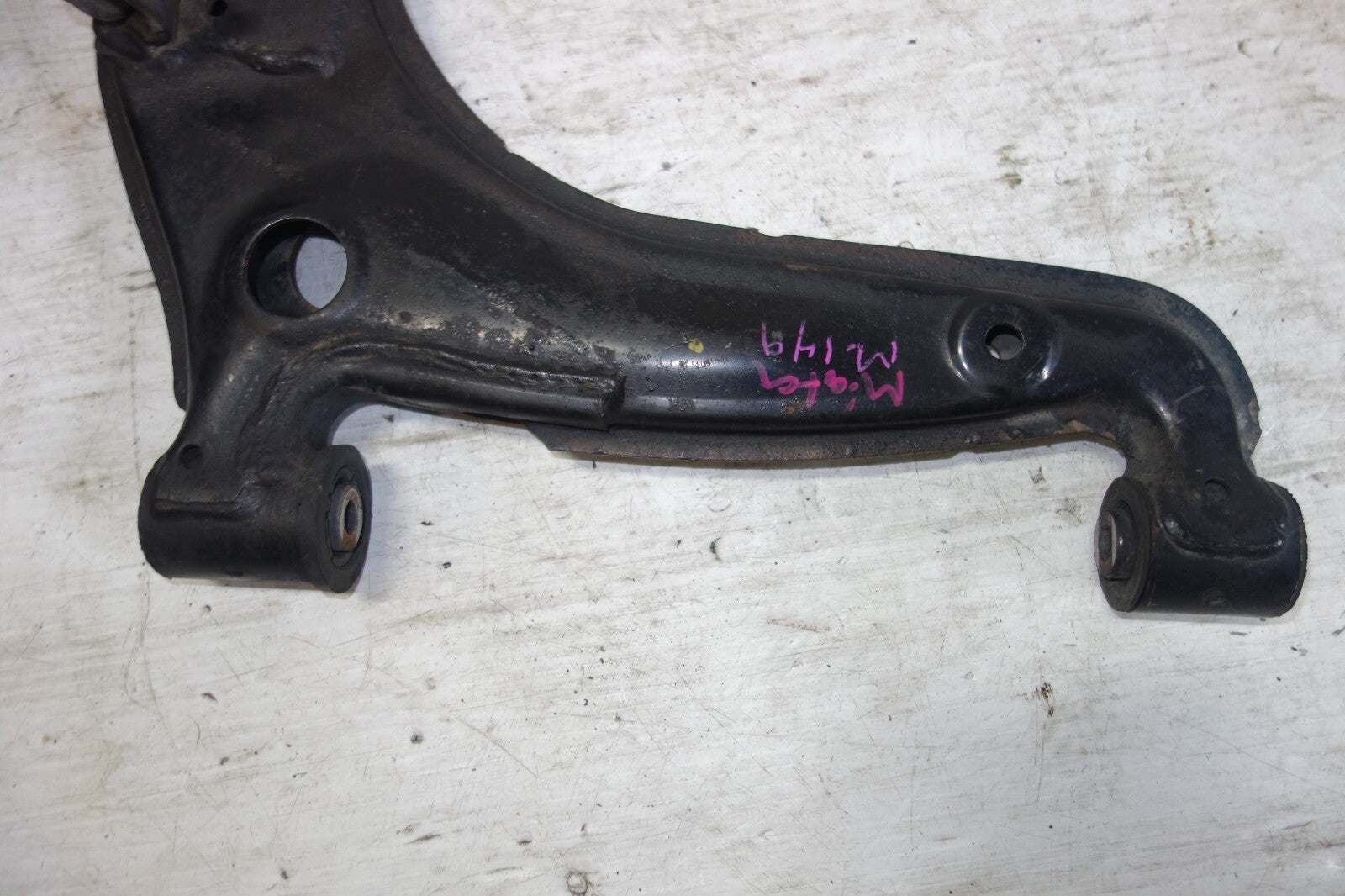 JDM 1993-1997 MAZDA MIATA  OEM FRONT LOWER CONTROL ARM PASSENGER RIGHT SIDE