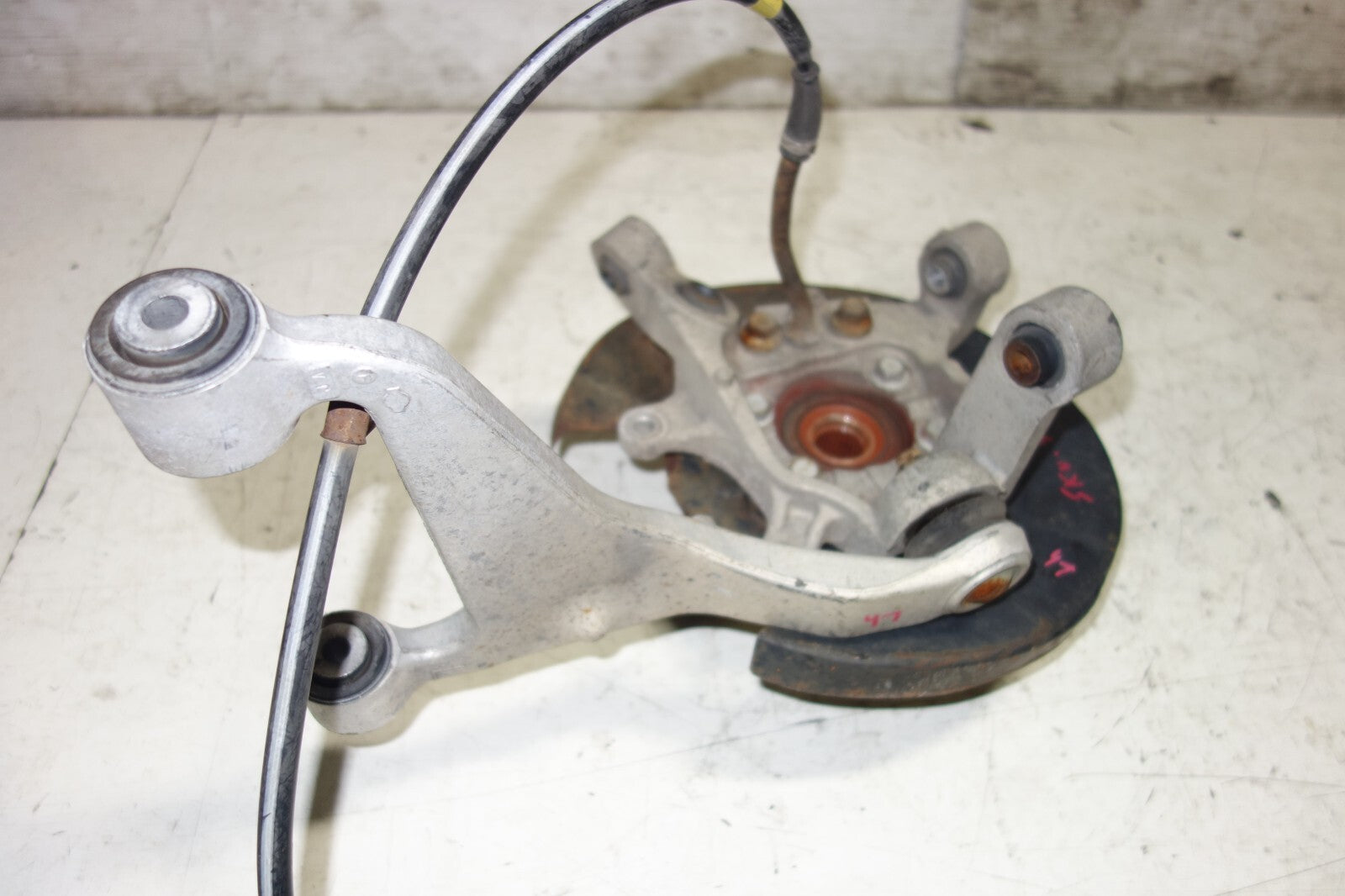 JDM Nissan 350z / G35 Rear Left Wheel Hub Spindle Bearing Control Arm 2003-2009