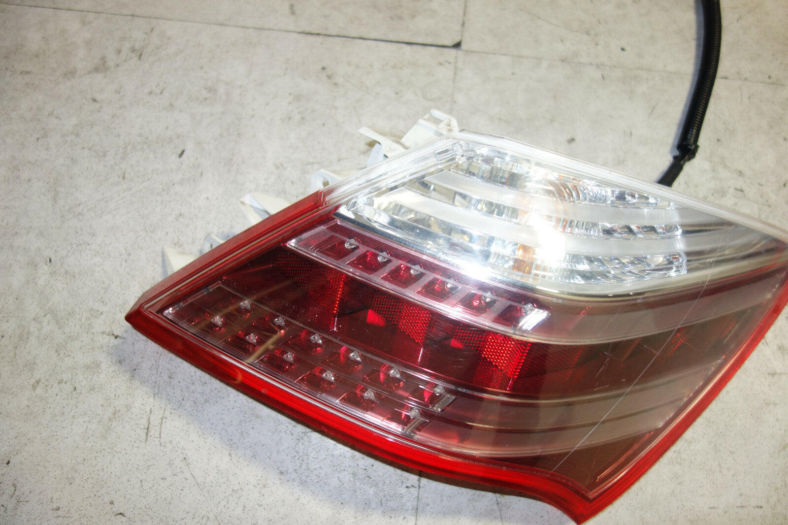 JDM Acura RL KB2 Tail Lights Lamps OEM 2009 2010 2011 2012 Left + Right