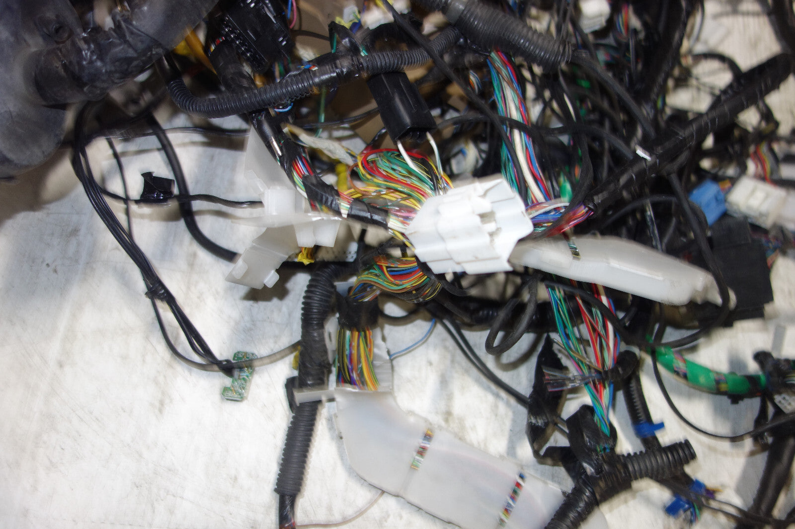 JDM Subaru Legacy EJ20 Turbo 6speed Computer Wire Harness Loom Wiring 22611AN150