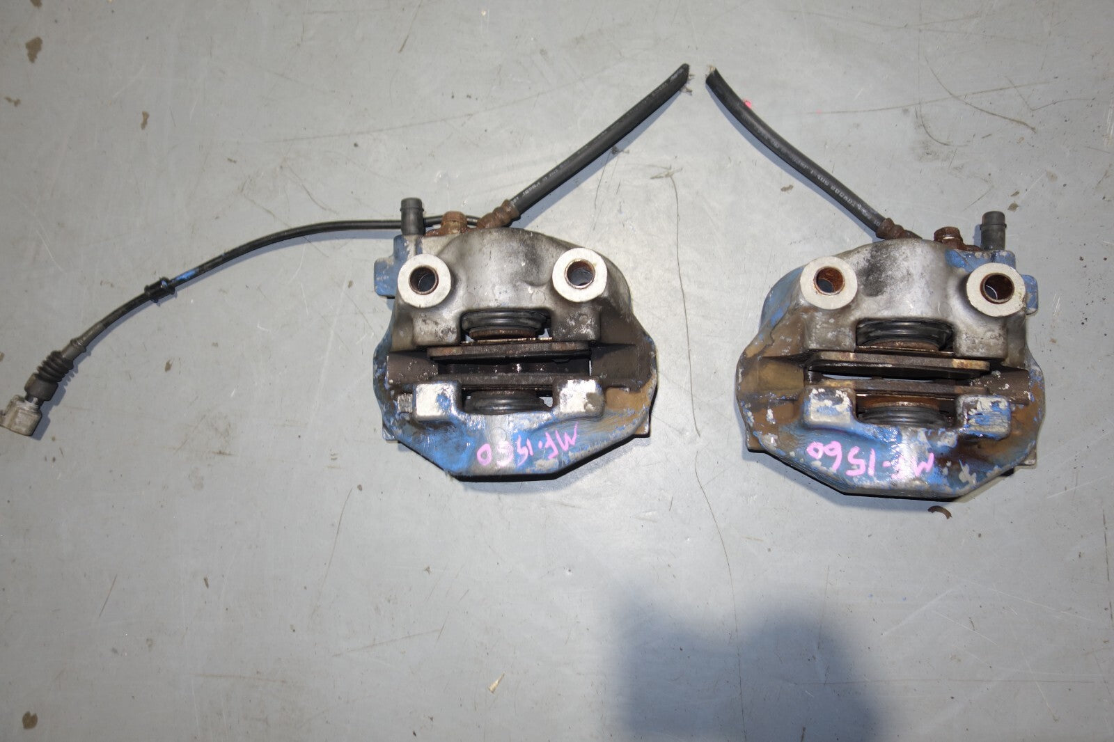JDM 2001-2006  LEXUS LS430 OEM REAR 2 PISTON BRAKE CALIPERS LEFT & RIGHT UCF31