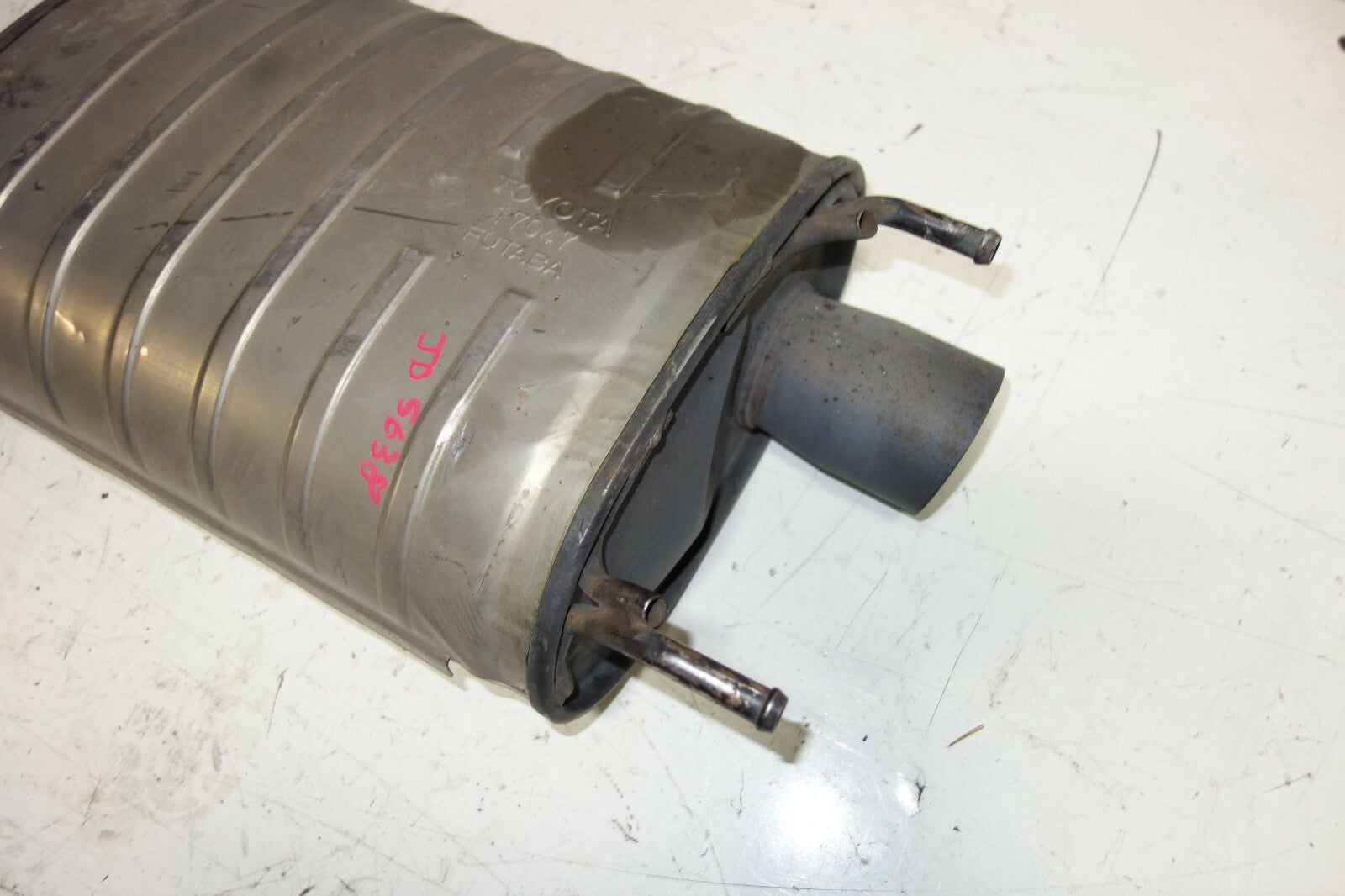 2002 2003 2004 2005 Lexus Is300 Exhaust Muffler Pipe 17430-46660
