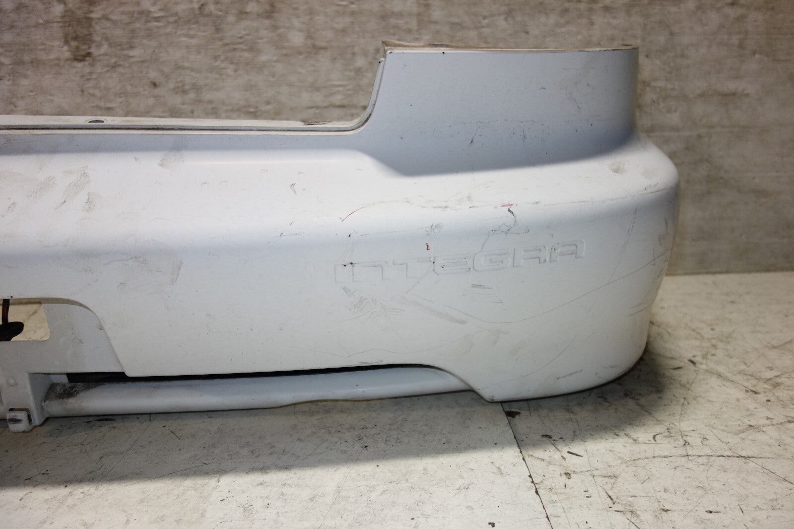 JDM 1998-2001 Spec Acura Integra Type R DB8 OEM 4-DR Rear Bumper Cover 1994-2001