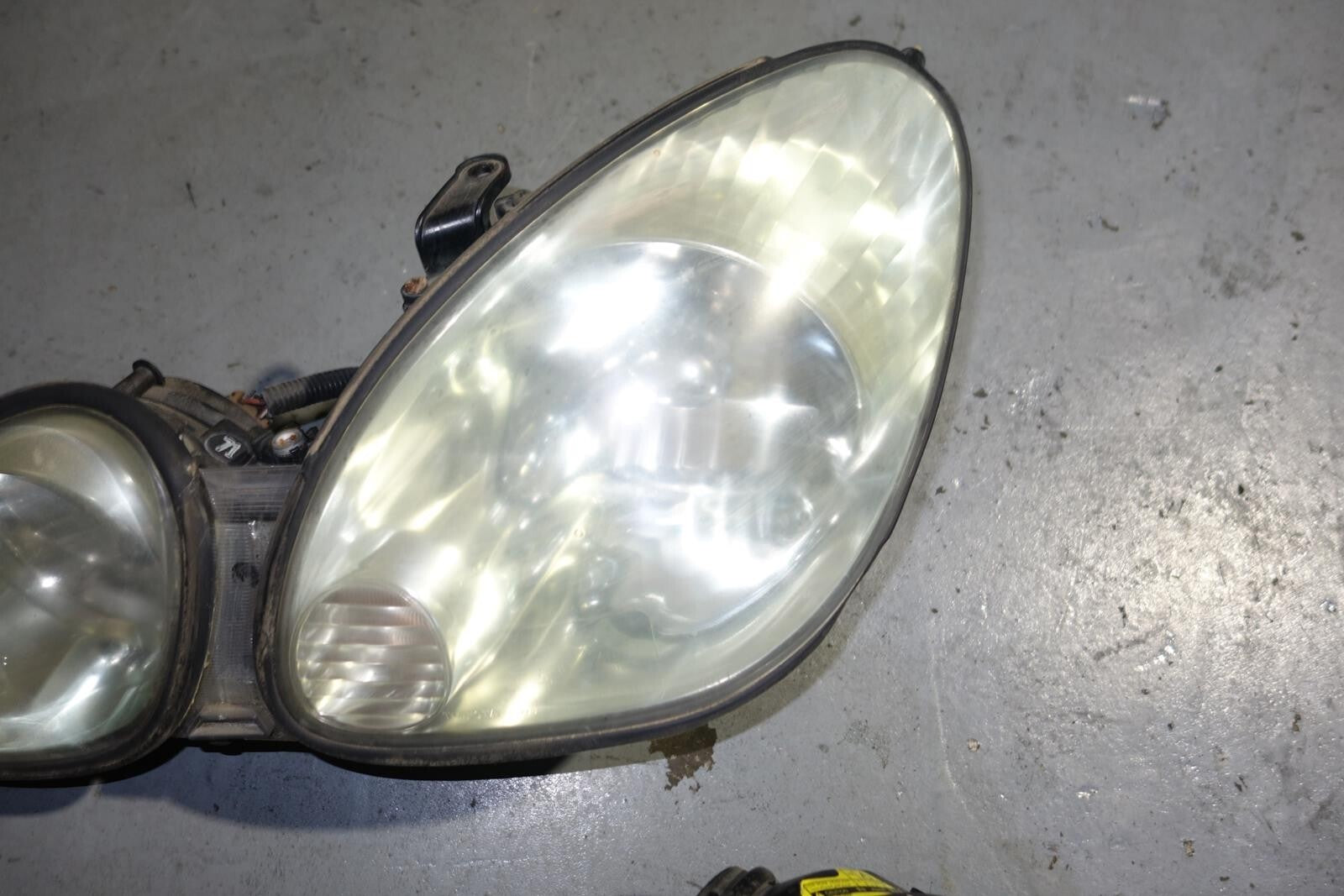JDM 1998-2005 TOYOTA ARISTO LEXUS GS300 HID HEAD LIGHTS HEADLAMPS TOYOTA JZS161