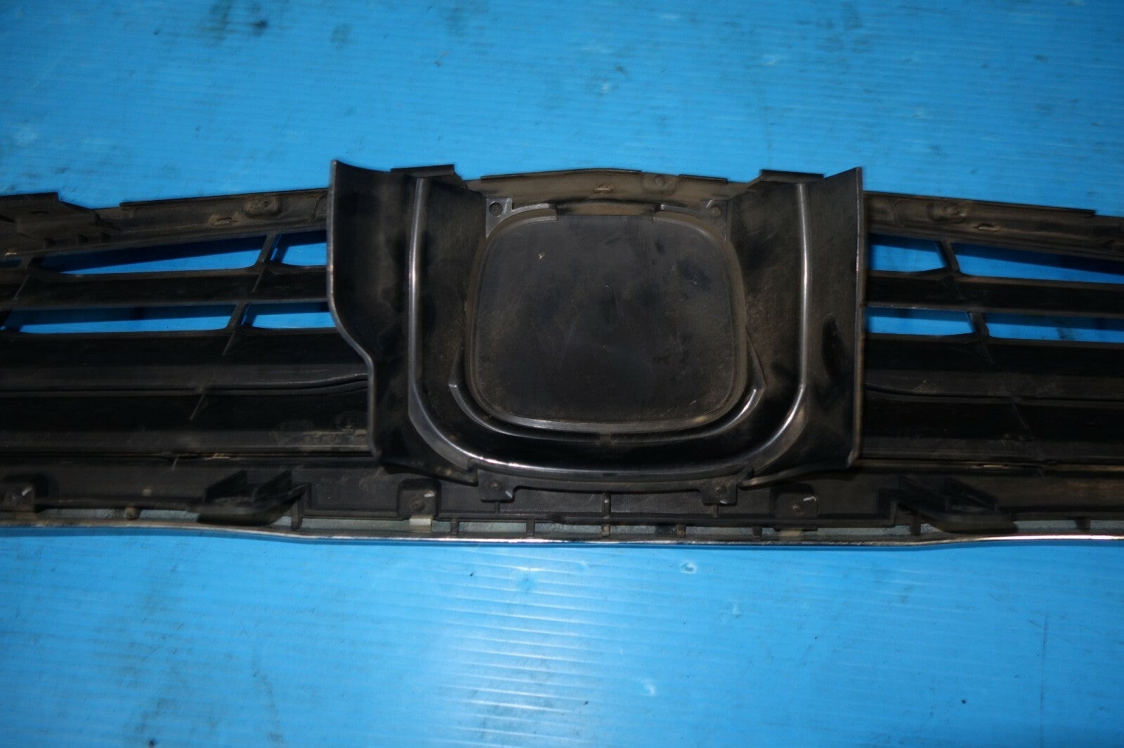 JDM Honda Accord / Inspire UC1 OEM Front Grille 2003-2007 Sedan #6014