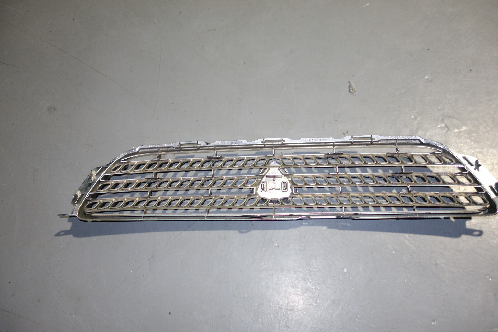 JDM Toyota Altezza Grille Lexus IS300  Grille OEM Japan 2001-2002-2003-2004-2005