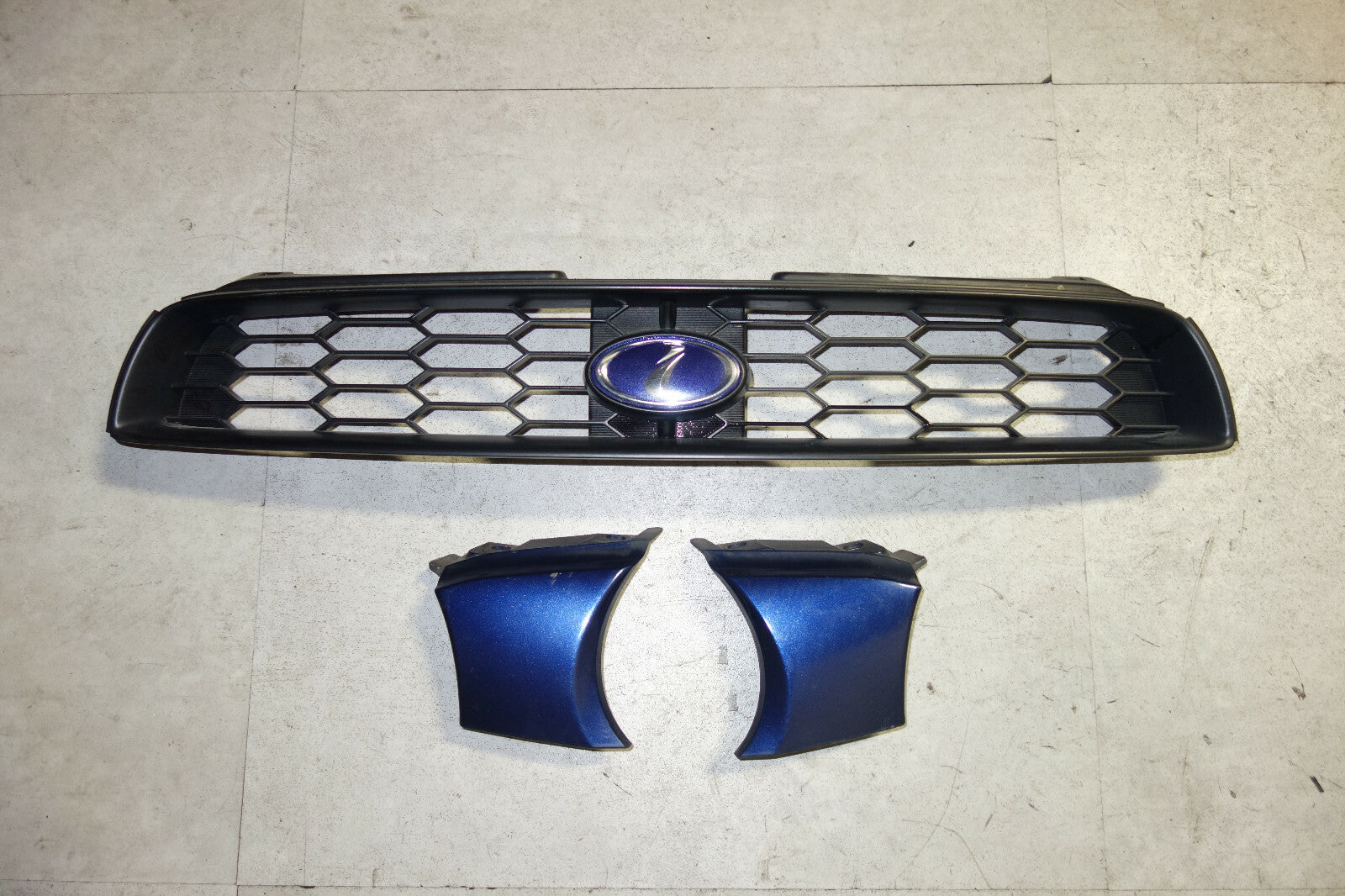 JDM Subaru Impreza WRX STi Outback Sport TS RS Front Grille 2002-2003 Grill V7