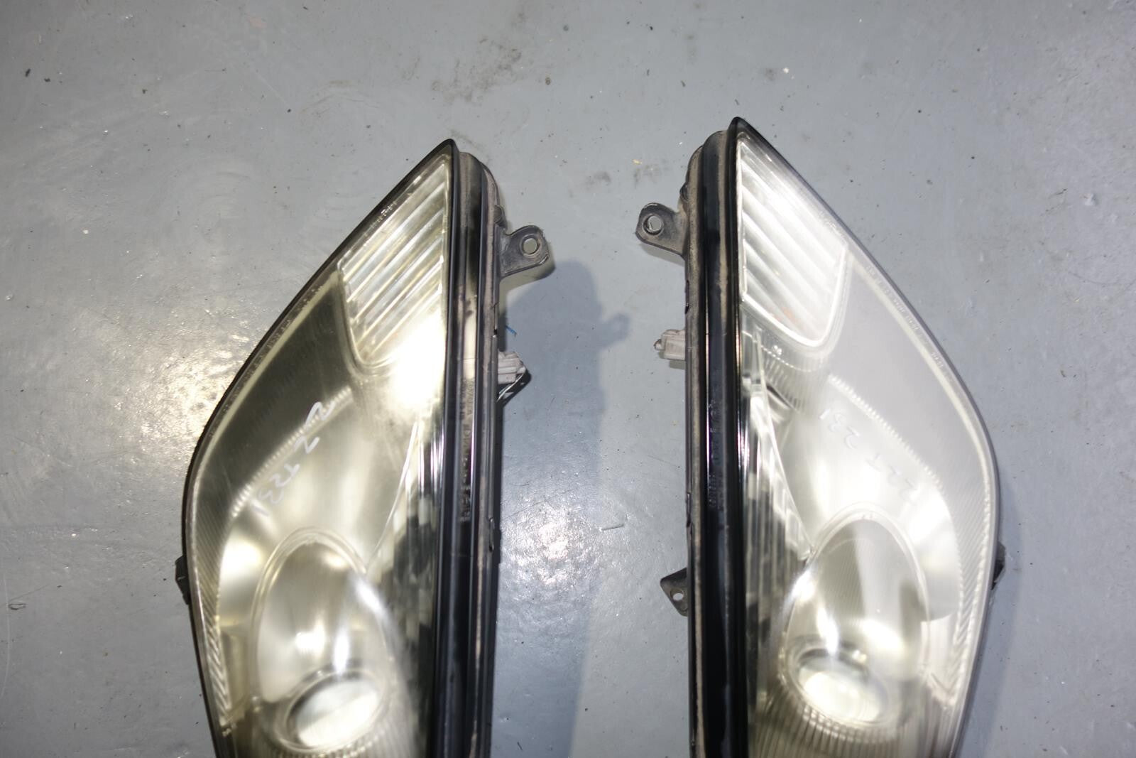 JDM Toyota Celica Genuine OEM Headlights Light Halogen Pair zzt231 2000-2005