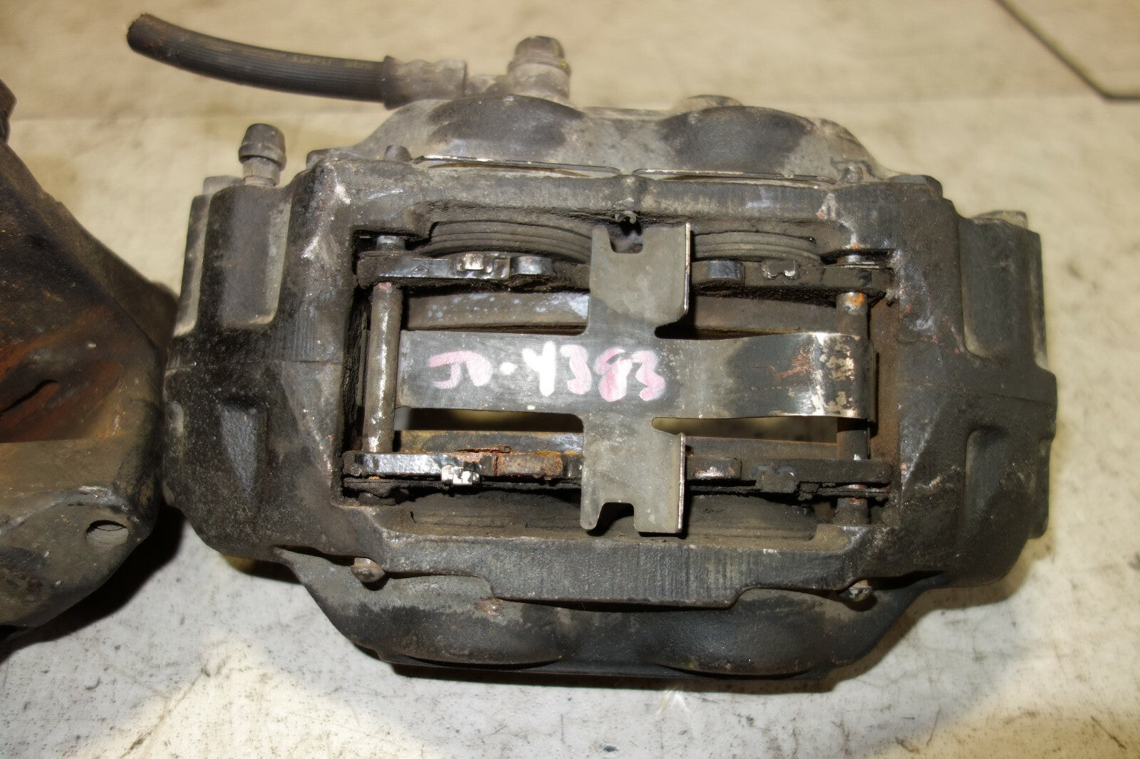 JDM SUBARU IMPREZA WRX STI OEM FRONT 4 POT BRAKE CALIPER PISTON LEAGACY FORESTER