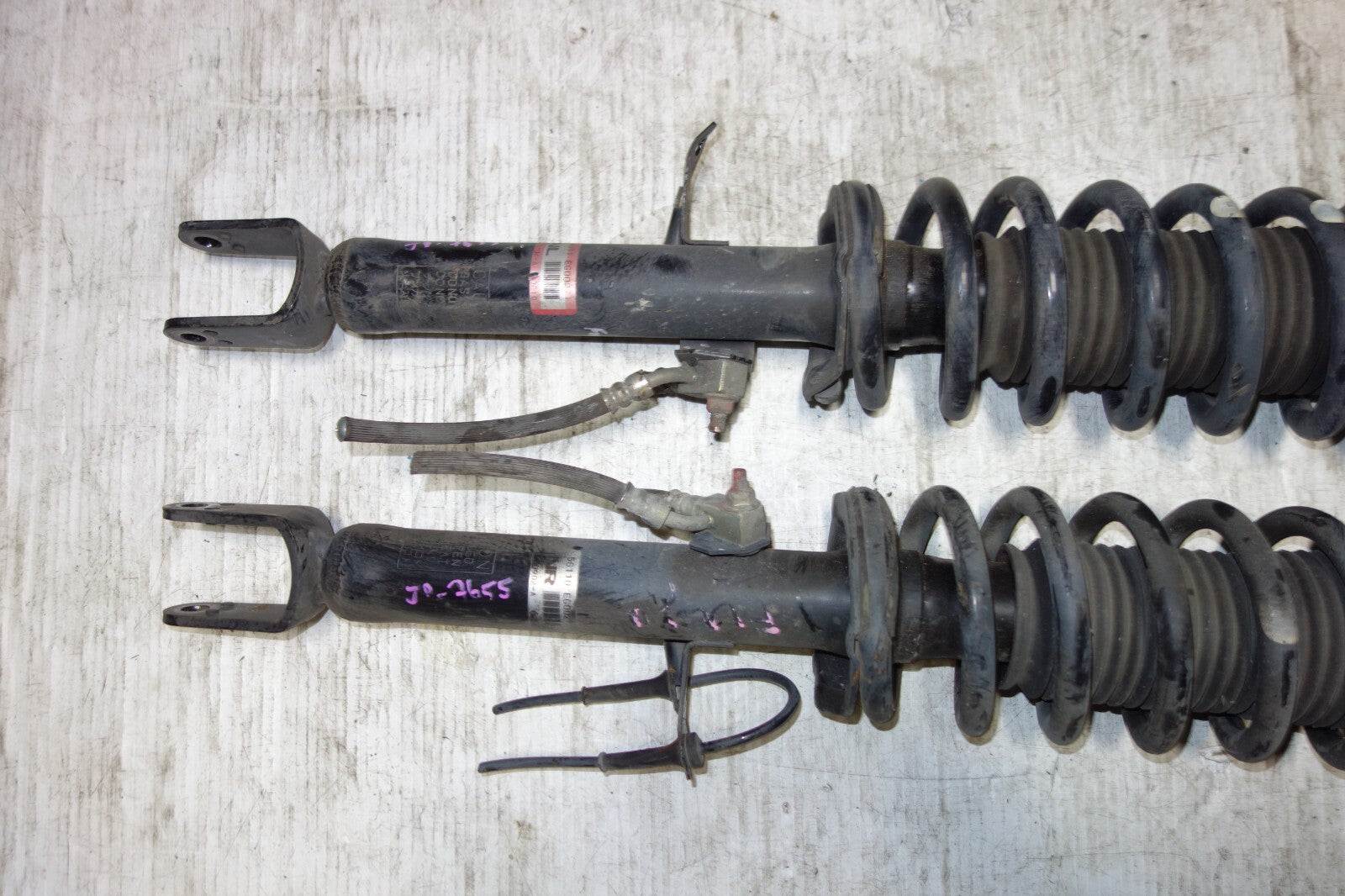 JDM GENUINE INFINITI FUGA OEM FRONT SHOCKS STRUTS SUSPENSION 2006-2010