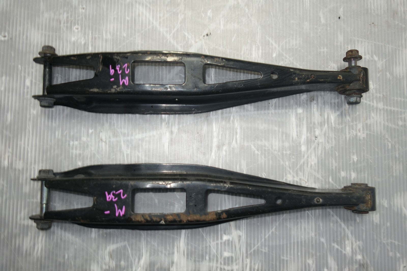JDM 2008-2014 SUBARU IMPREZA WRX STi OEM REAR LOWER CONTROL ARM WISHBONE LH & RH