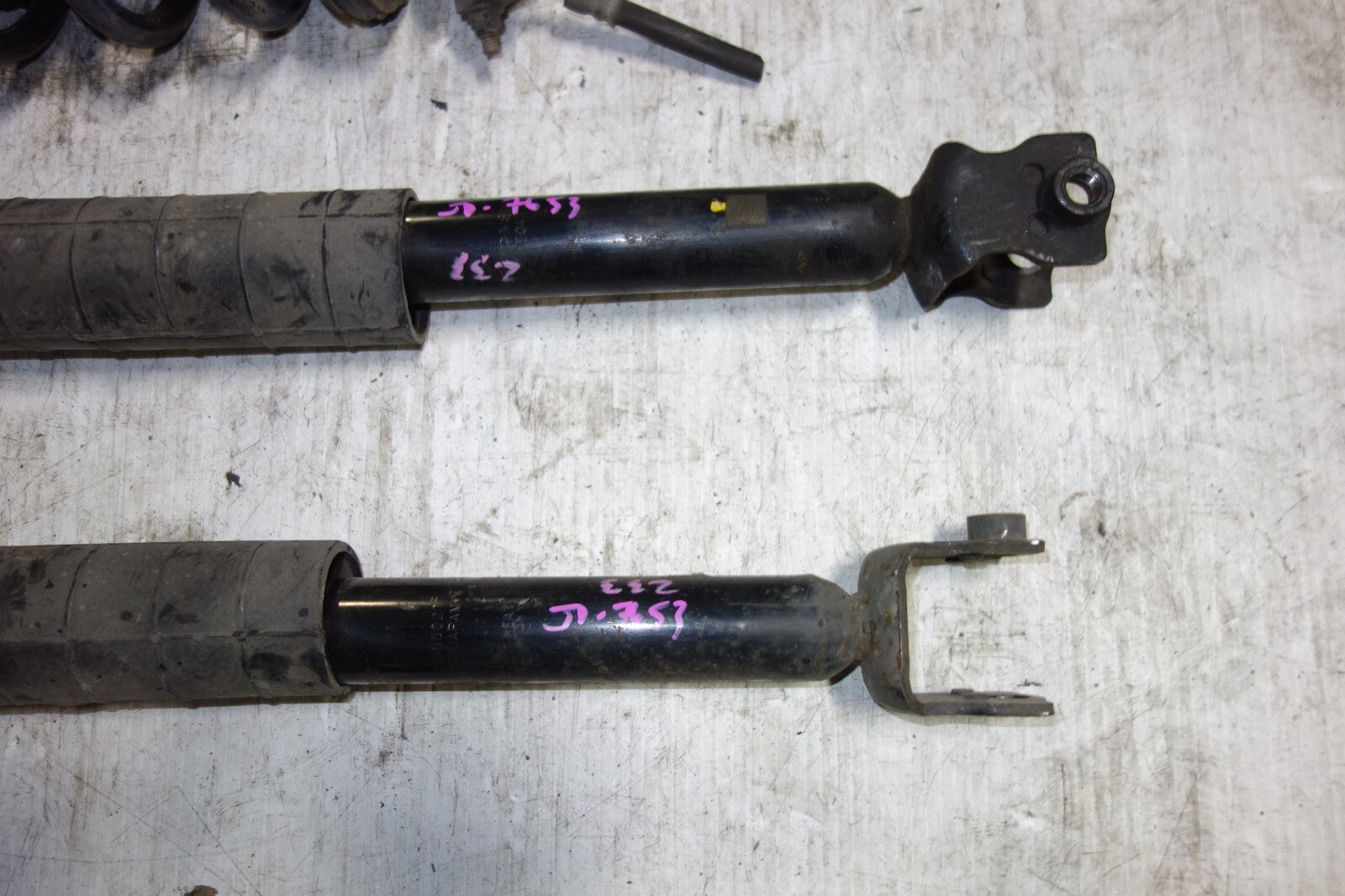 JDM Nissan 350z / G35 Coupe OEM Front & Rear SUSPENSION SHOCK ABSORBERS 2003-09