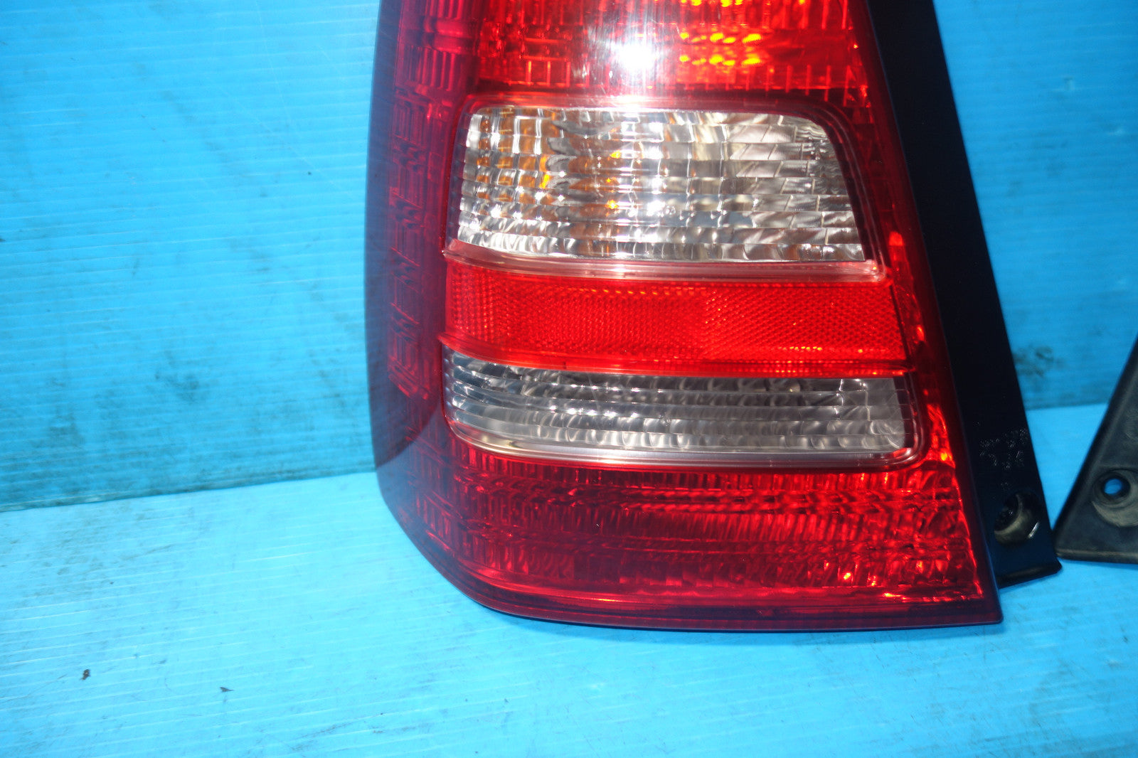 JDM SUBARU FORESTER REAR TAILLIGHT TAIL LAMP FACTORY OEM 2003 2004 2005 #5244