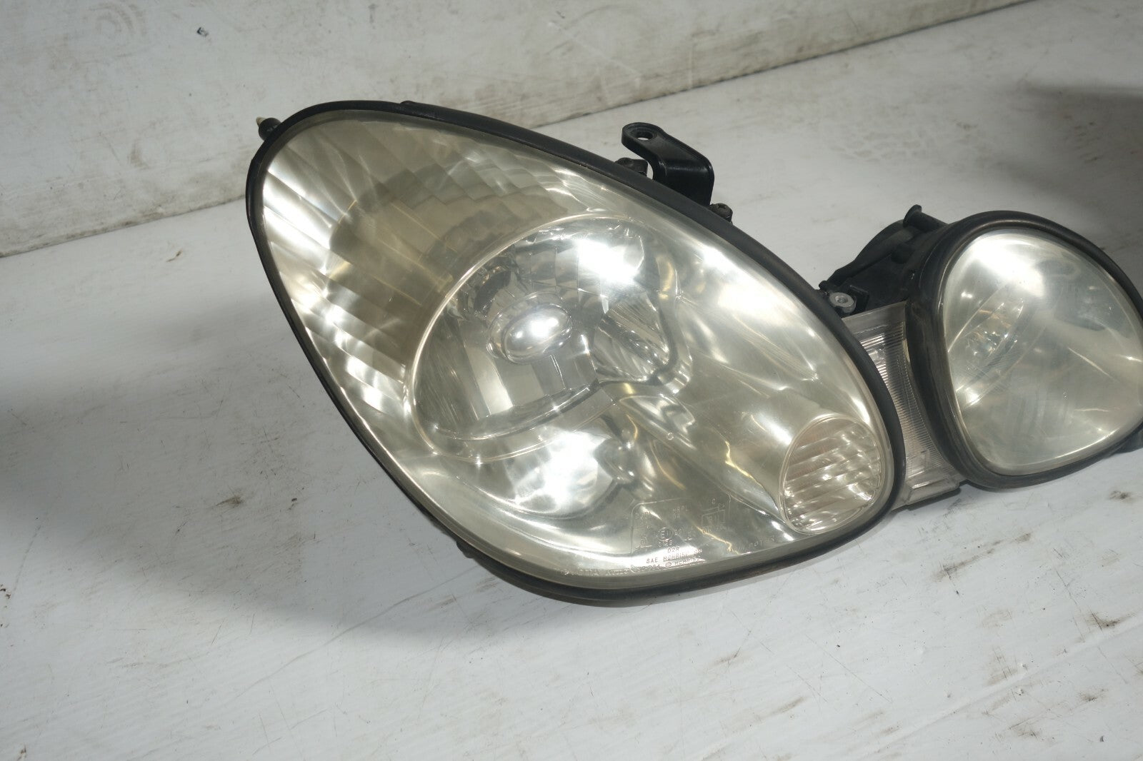 JDM 1998-2005 TOYOTA ARISTO LEXUS GS300 HID HEAD LIGHTS HEADLAMPS TOYOTA JZS161