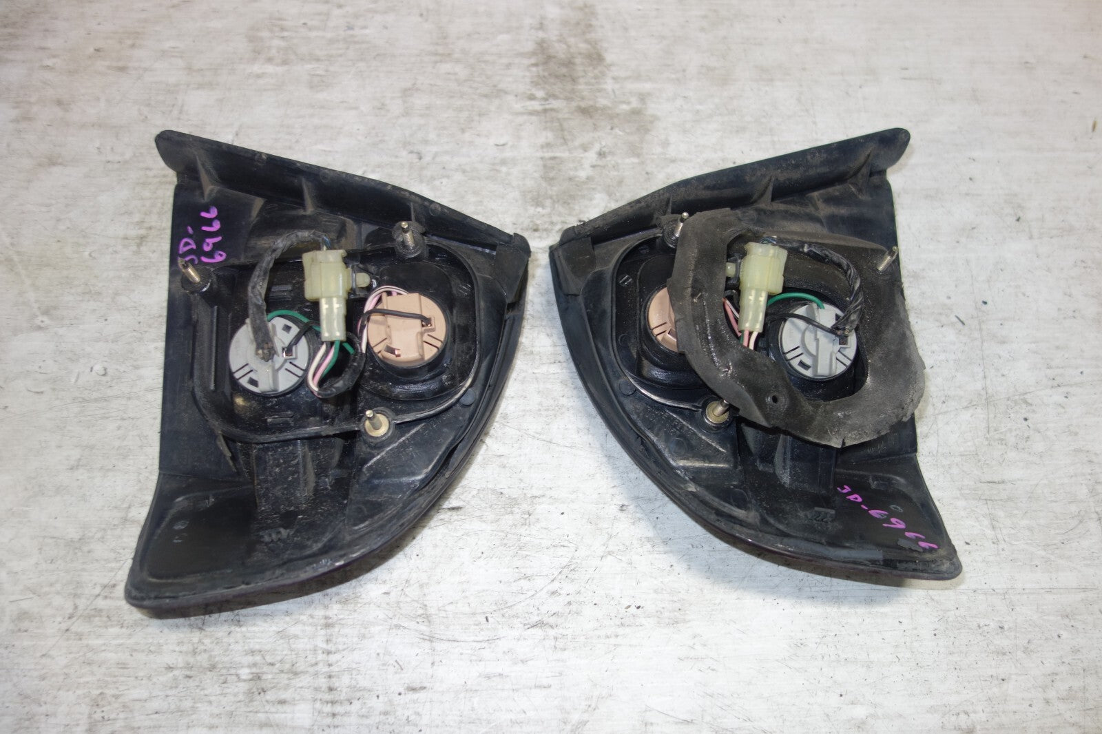 JDM Subaru Legacy Rear Tail Lights Lamps Sedan BE5 2000-2004