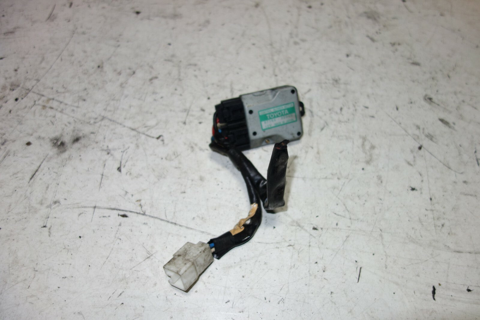JDM Lexus GS300 GS400 GS430 Blower Motor Resistor Module 87165-22040 | 1998-2005