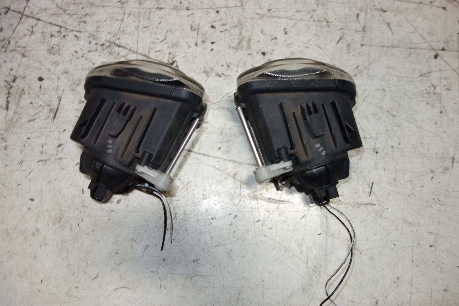 JDM 1998-2002 SUBARU LEGACY BE5 BH9 B4 FOG LIGHTS FOG LAMPS 114-20751 KOITO