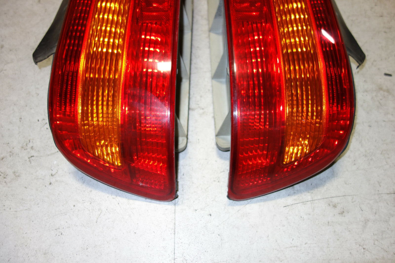 JDM Honda Legend KA7 Tail Lights Lamps OEM 1991-1995 Sedan 4-Door Left + Right