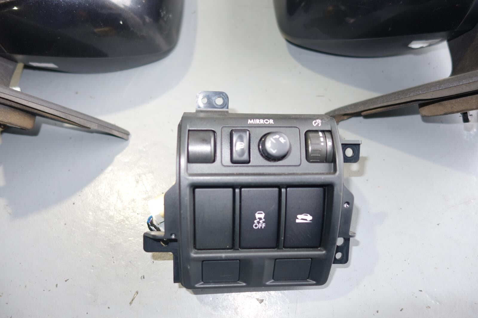 JDM 2010-2014 SUBARU LEGACY OEM POWER FOLDING MIRRORS SWITCH AUTO FLIP BR BM
