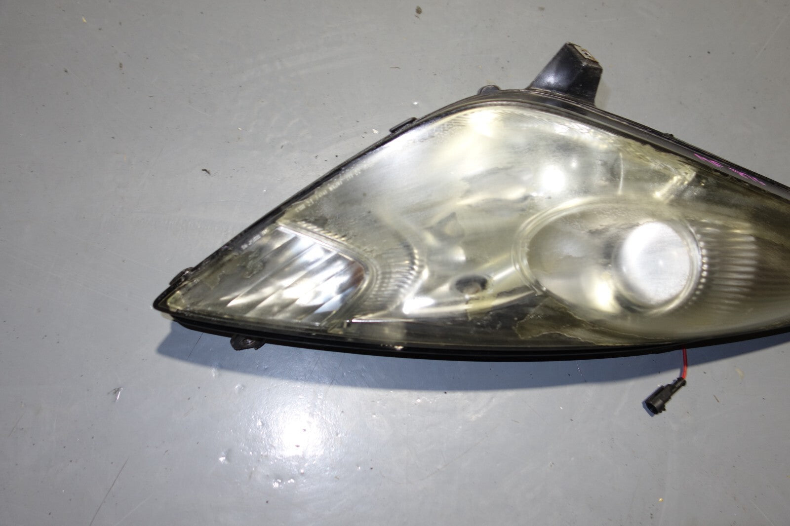 JDM Toyota Celica Genuine OEM Headlight Halogen Right side zzt231 2000-2005