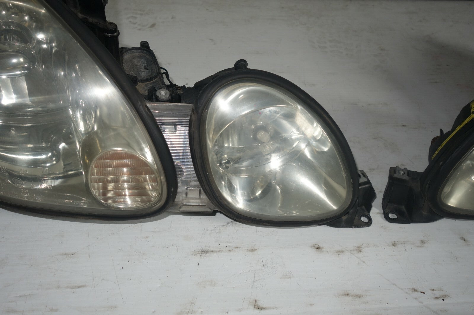 JDM 1998-2005 TOYOTA ARISTO LEXUS GS300 HID HEAD LIGHTS HEADLAMPS TOYOTA JZS161