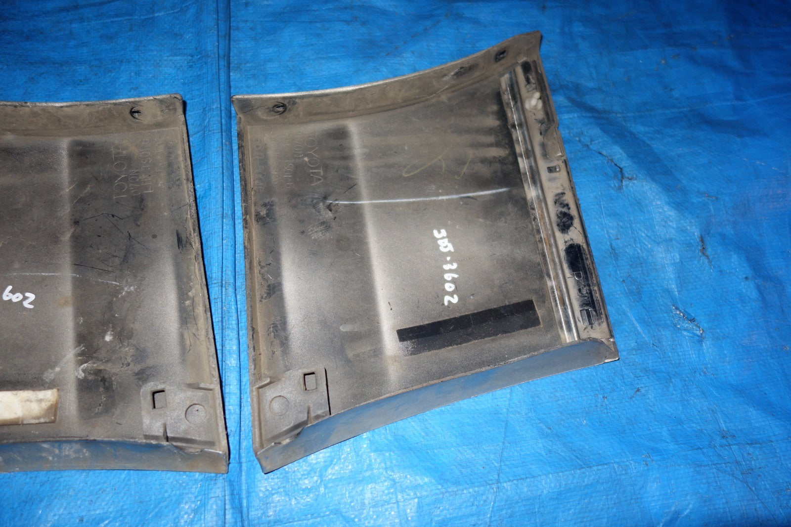 JDM Lexus LS430 OEM Front Fender Moulding Molding Trim Panel Set UCF31 2001-2003