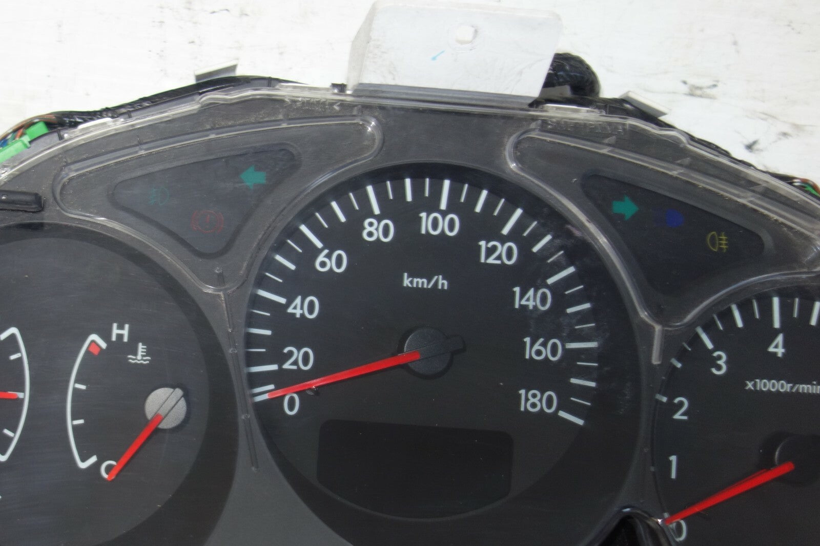 JDM SUBARU FORESTER SG5  MANUAL 5 SPEED GAUGE CLUSTER  SPEEDOMETER 2003-2008