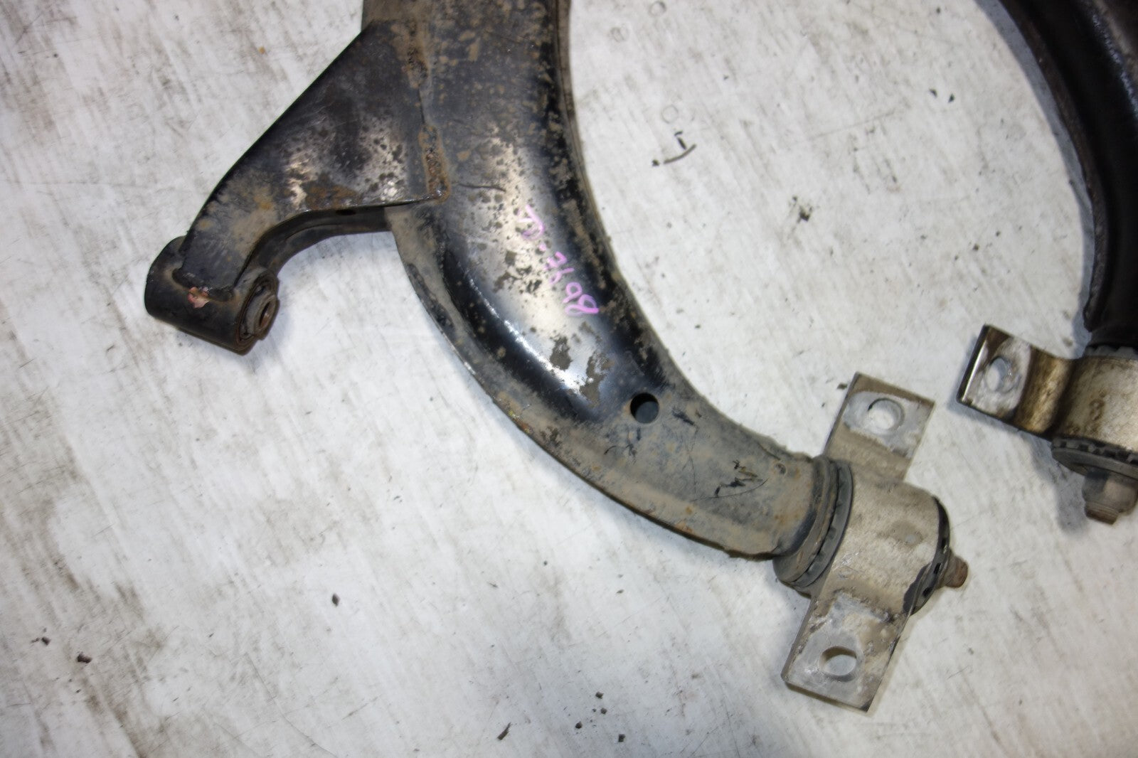 JDM 1993-2001 SUBARU IMPREZA WRX GC8 OEM FRONT LOWER CONTROL ARM SUSPENSION