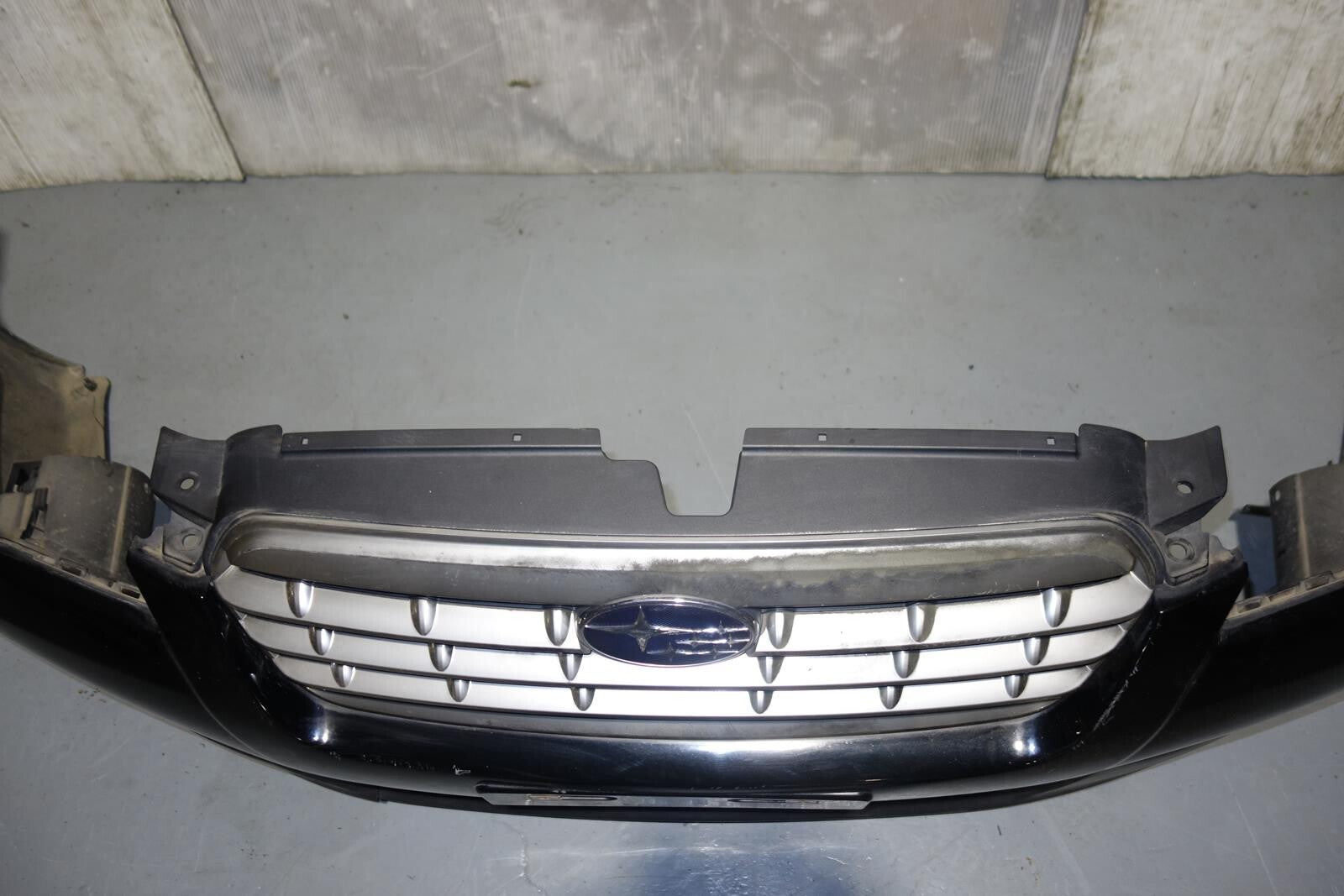 JDM 2008-2009 SUBARU LEGACY FRONT BUMPER WITH FOG LIGHTS REBAR GRILLE BP9