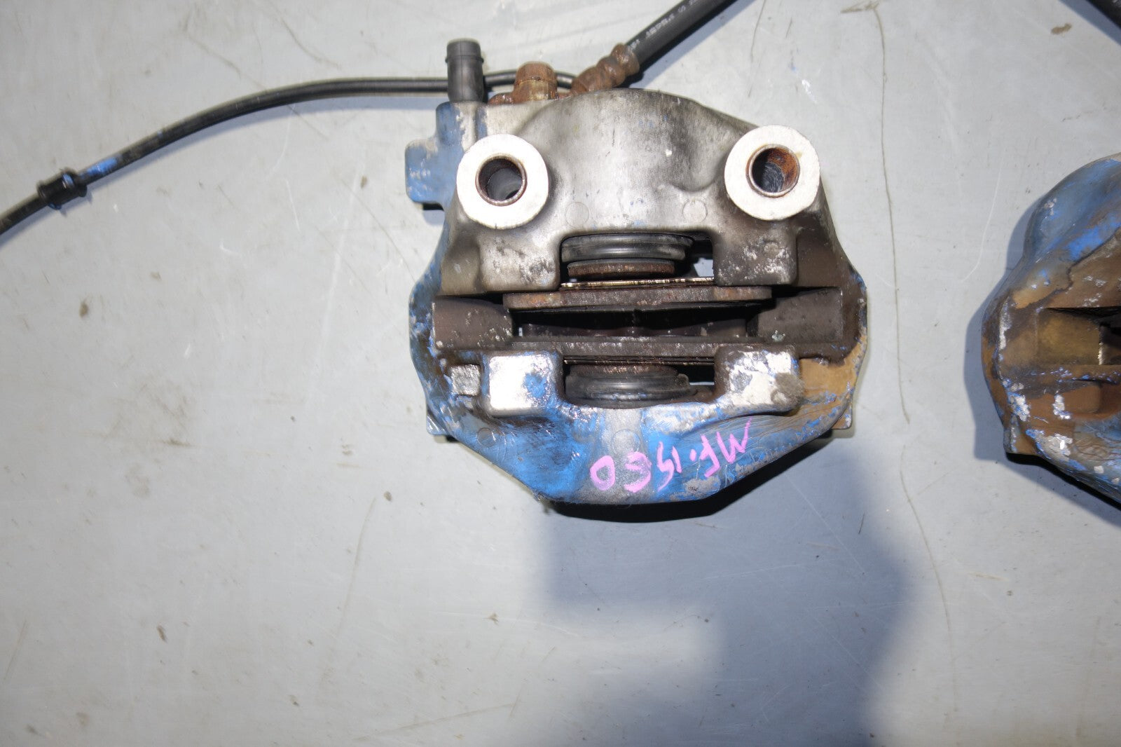 JDM 2001-2006  LEXUS LS430 OEM REAR 2 PISTON BRAKE CALIPERS LEFT & RIGHT UCF31
