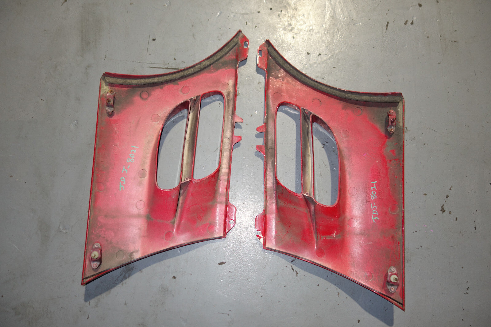JDM Toyota MR2 MR-2 SW20 OEM Rear Side Vents Exterior Trim Vent Red 1991-1999