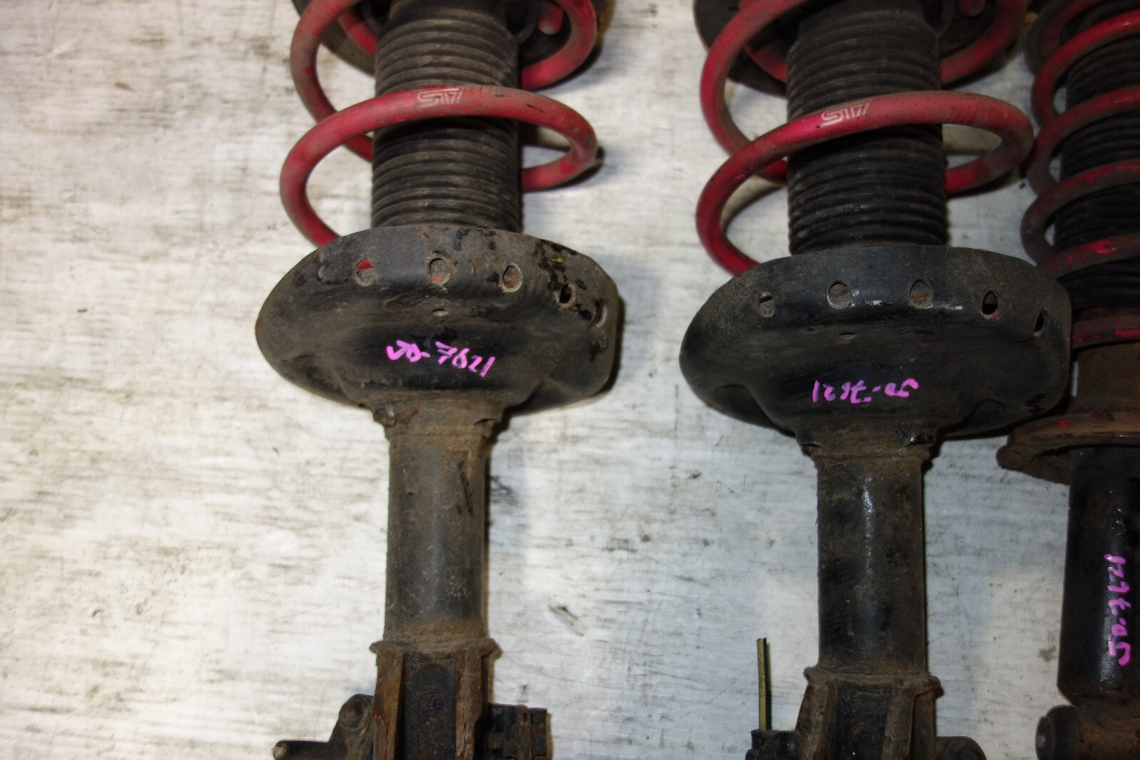 JDM 2005-2009 SUBARU LEGACY STI  SHOCKS FRONT & REAR COIL STRUTS