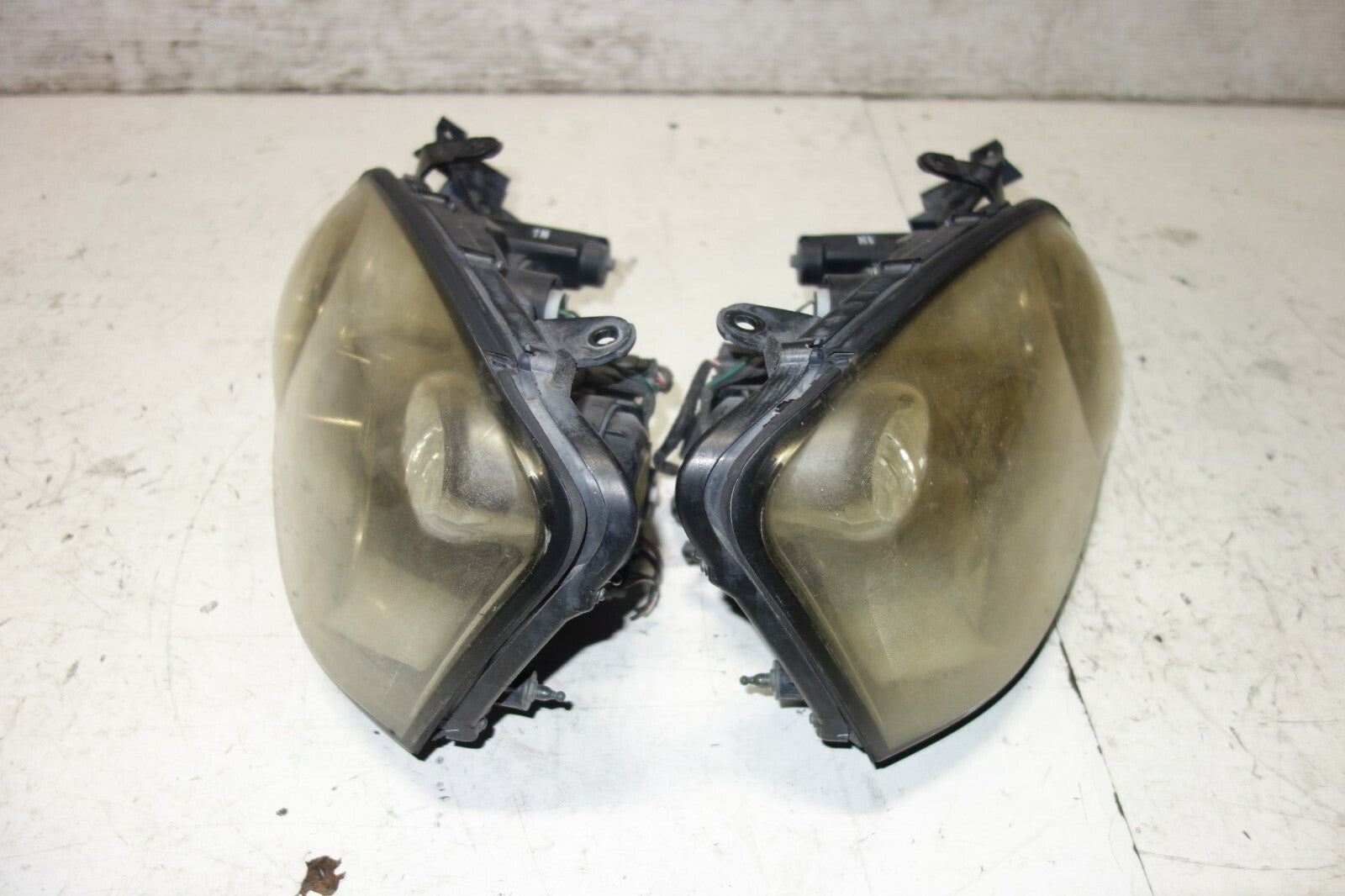 JDM Subaru Impreza WRX STI Headlights Headlamps HID V8 BLob Eye 2004 2005 Pair