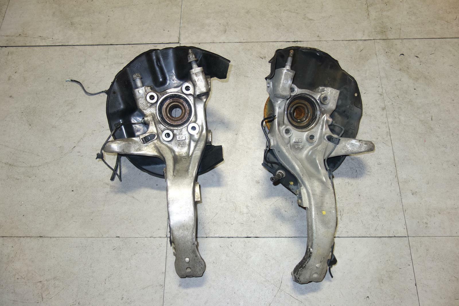 Genuine Acura RL Front Wheel Hub Bearing Knuckle Spindle Low Miles 2005-2012