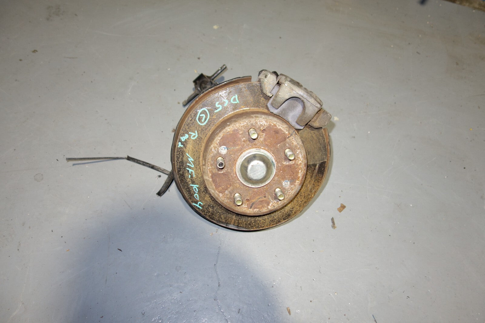 JDM 2002-2006 ACURA RSX HUB DC5 OEM REAR LEFT SIDE HUB CALIPER KNUCKLE MF-1004