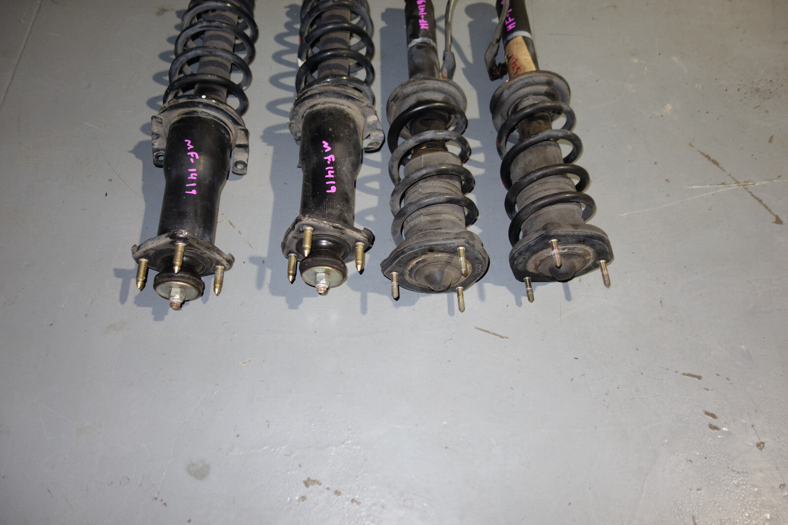 JDM Lexus is300 Toyota Altezza Shocks Struts Springs 2001-2005 SXE10 Front Rear
