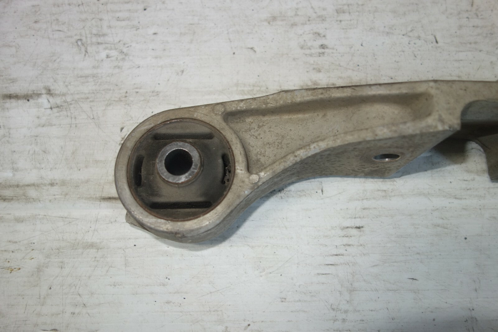 JDM 2005-2009 SUBARU LEGACY OUTBACK SPEC-B REAR ALUMINUM DIFFERENTIAL MOUNT