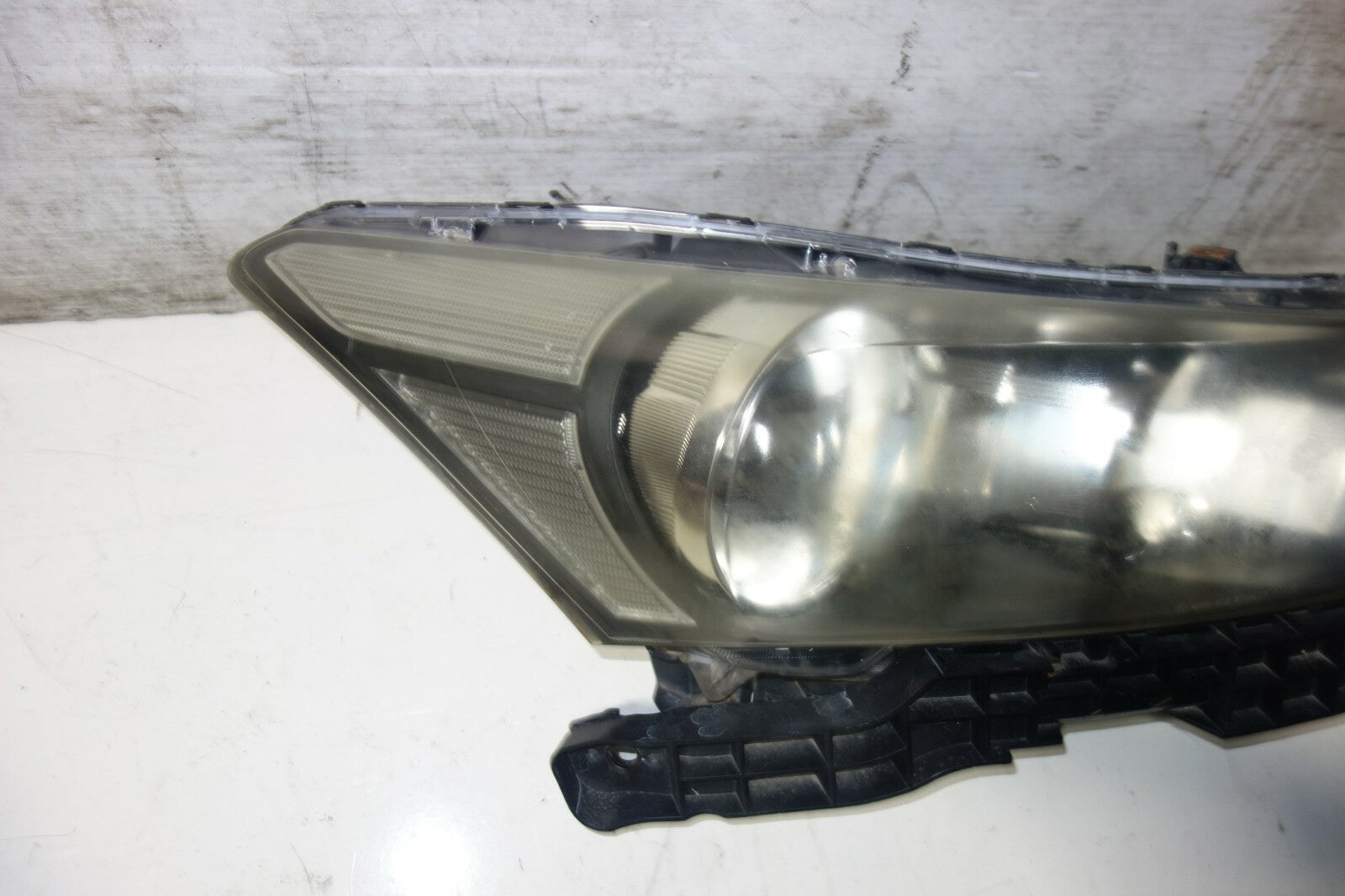 JDM Honda Accord CP3 Head Lights Lamps Pair OEM HID Black Housing 2008-2012
