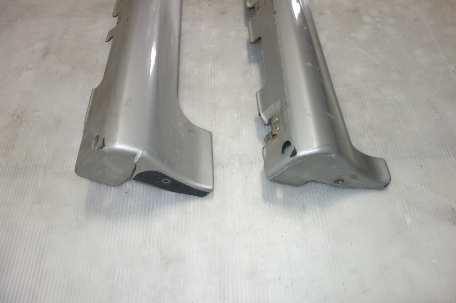 JDM Subaru Legacy B4 Optional Side Skirts Panels Be5 5dr 4dr Silver 2000-2004