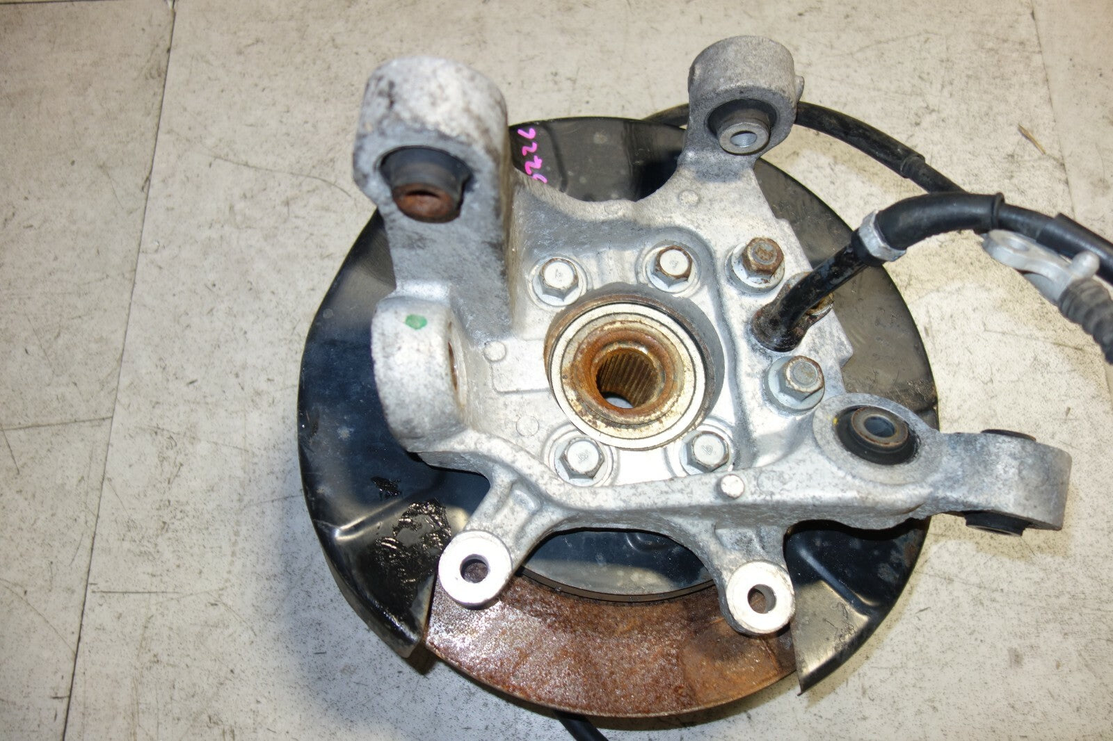 JDM Infiniti M35 M45 Rear Right Spindle Knuckle Hub Bearing Wheel OEM 2006-2010