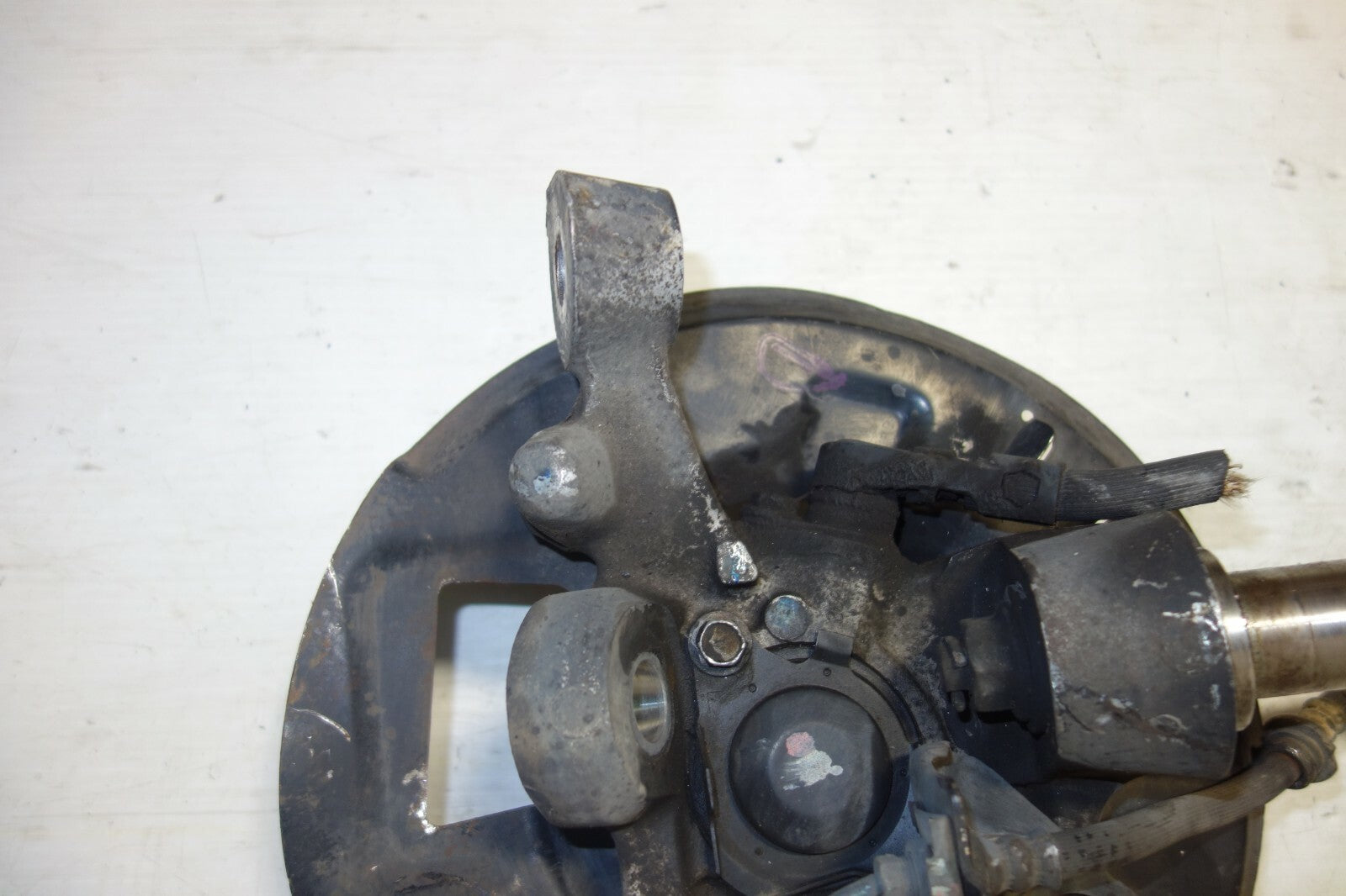 JDM Nissan 300zx Front Left Wheel Hub Bearing Spindle Low Mileage 1990-1996