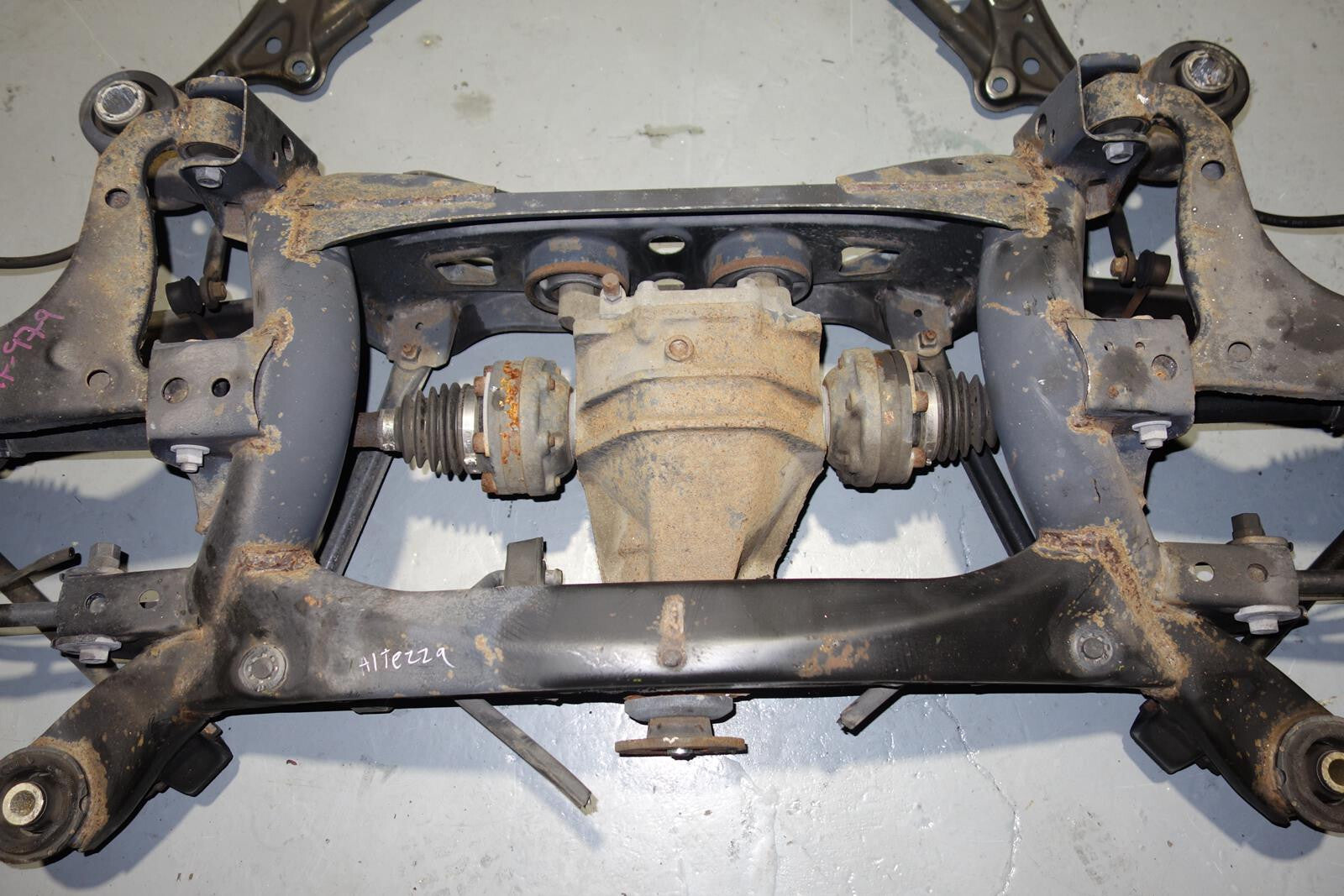 JDM Toyota Altezza SXE10 Cross Member Subframe Cradles Hubs Lowers LSD 1998-2005