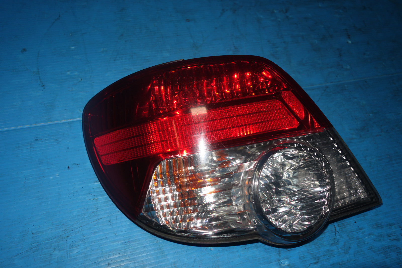JDM Subaru Impreza WRX STi Outback Sport Wagon Left LH Tail Light Lamp 2004-2005